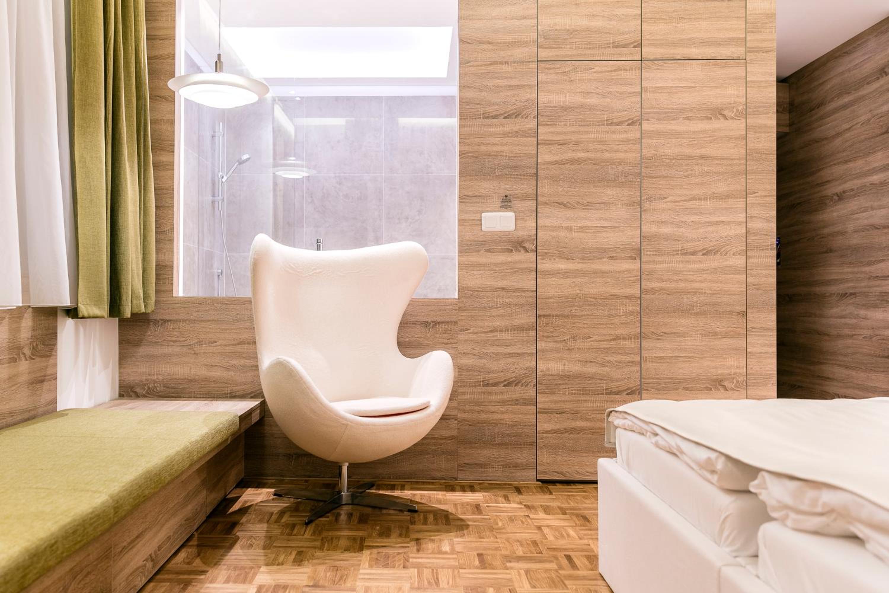 Design Deluxe Double with Spa Bath - Brick&Wood photo 3