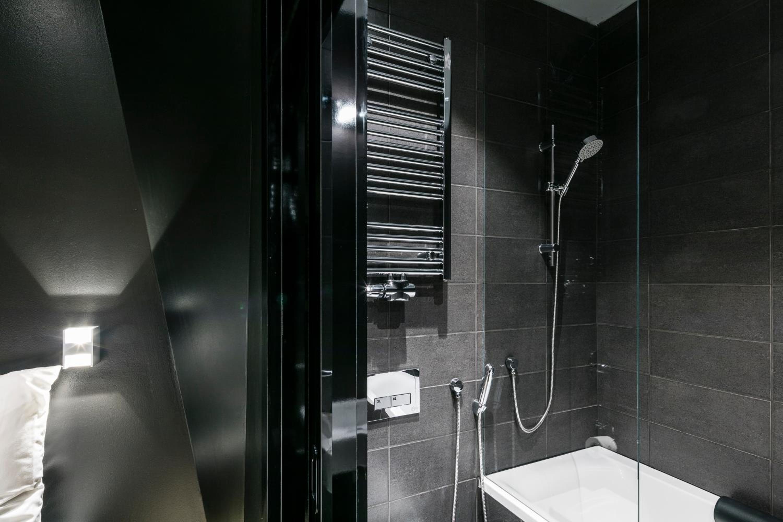 Premium Design Double Room with Spa Bath - 50 Shades of Gray