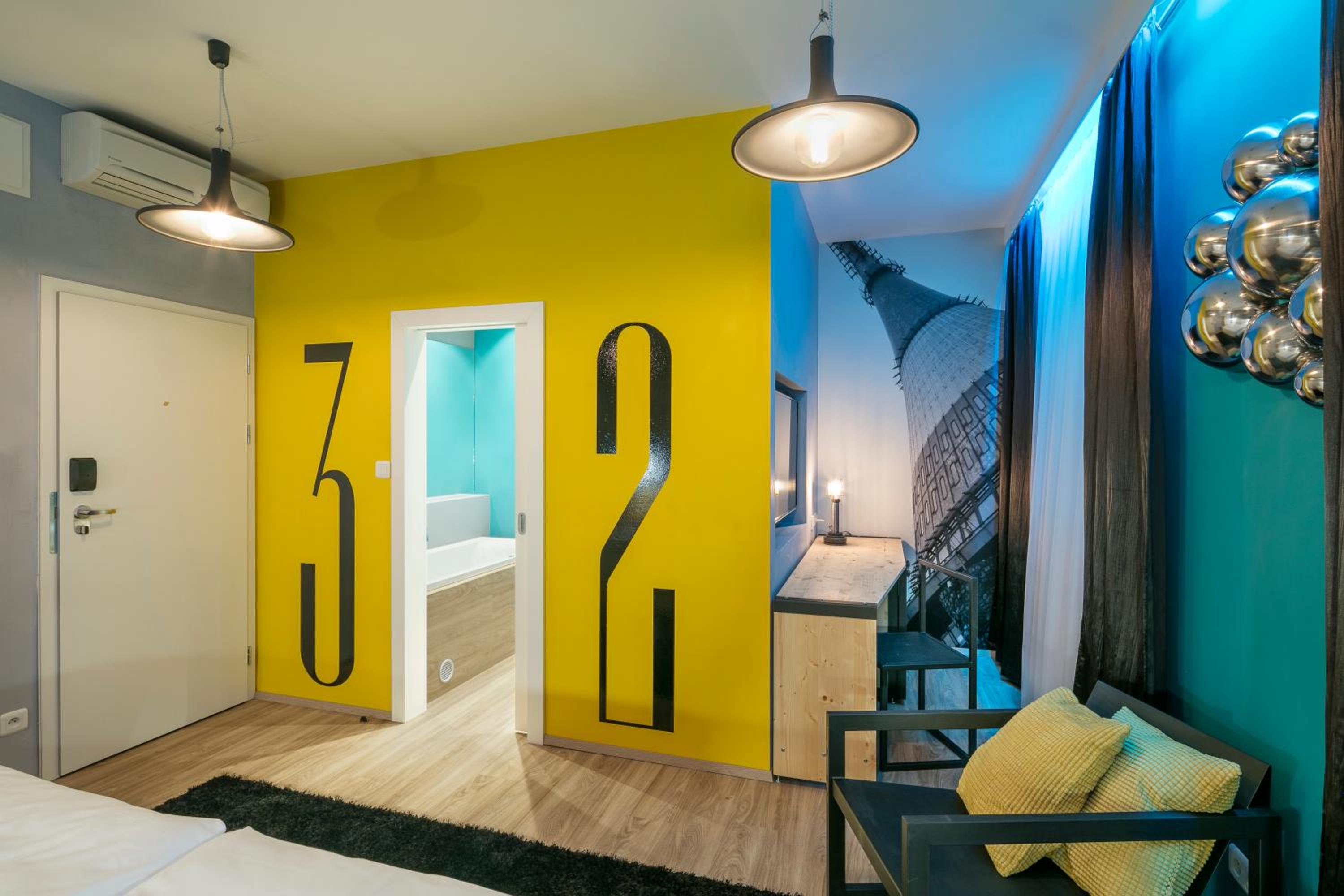 Design Deluxe Double Room with Spa Bath - Industrial Flat photo 2