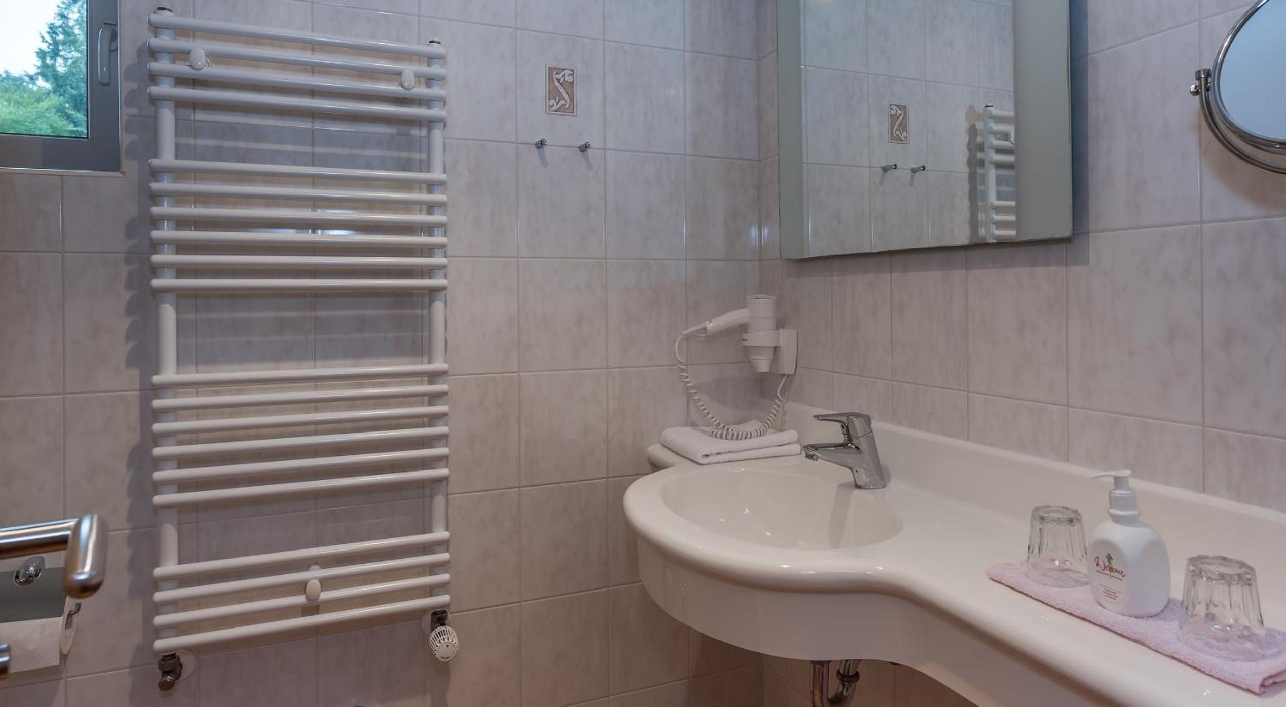 Large Double Room photo 3