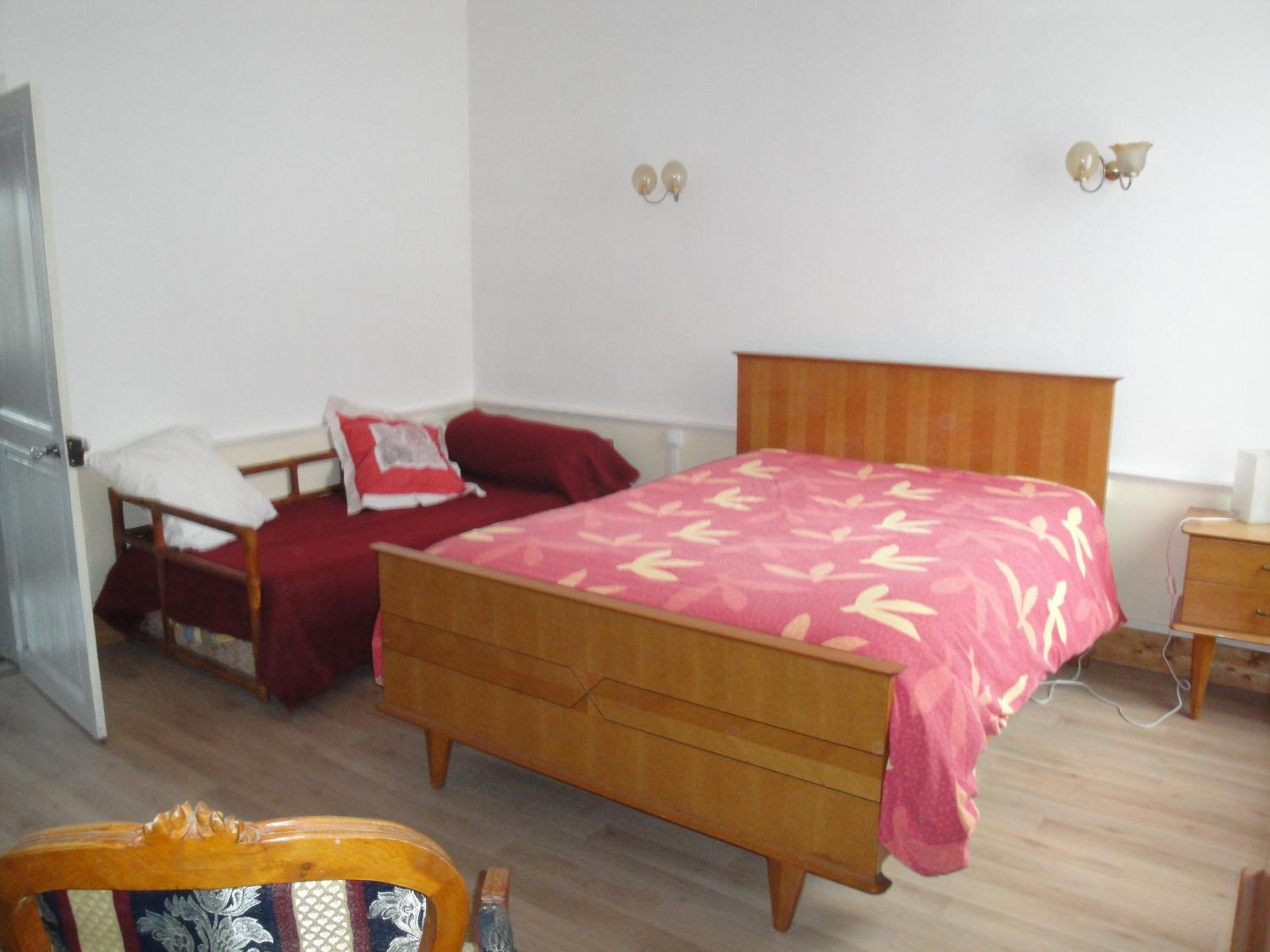Apartment - Photo 2