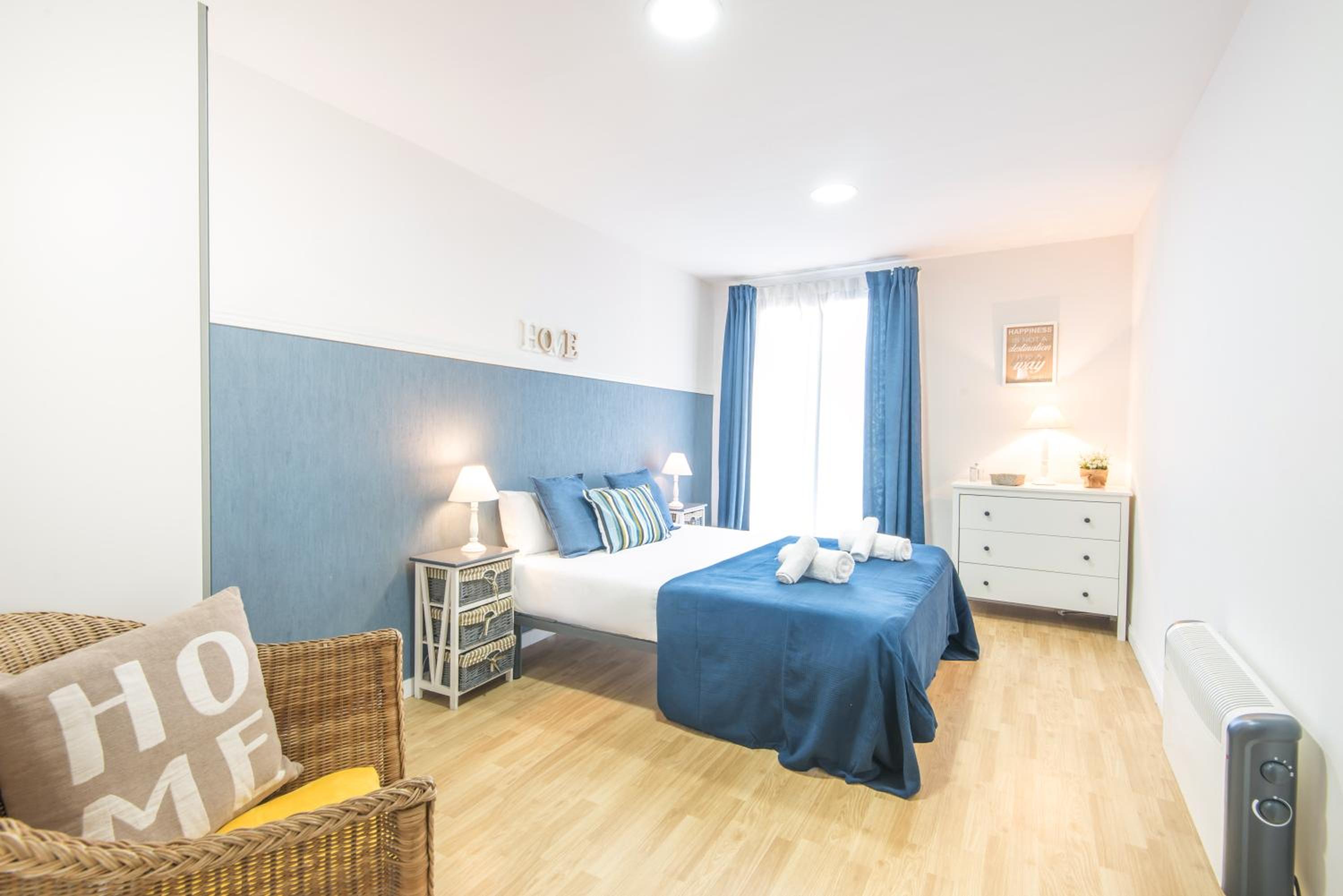 Apartamento de cuatro habitaciones - Balmes, 12