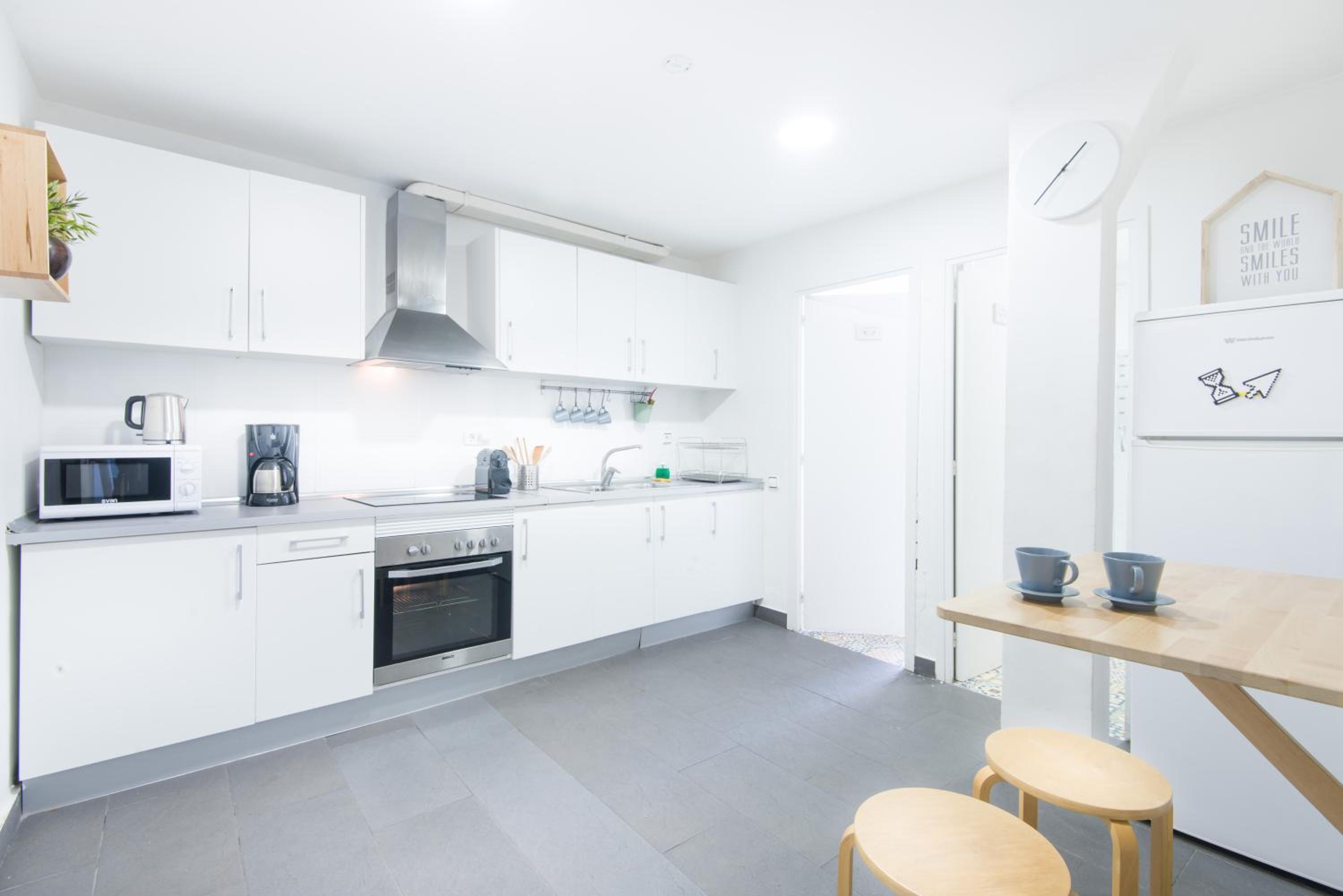 Four-Bedroom Apartment - Balmes, 12 photo 3