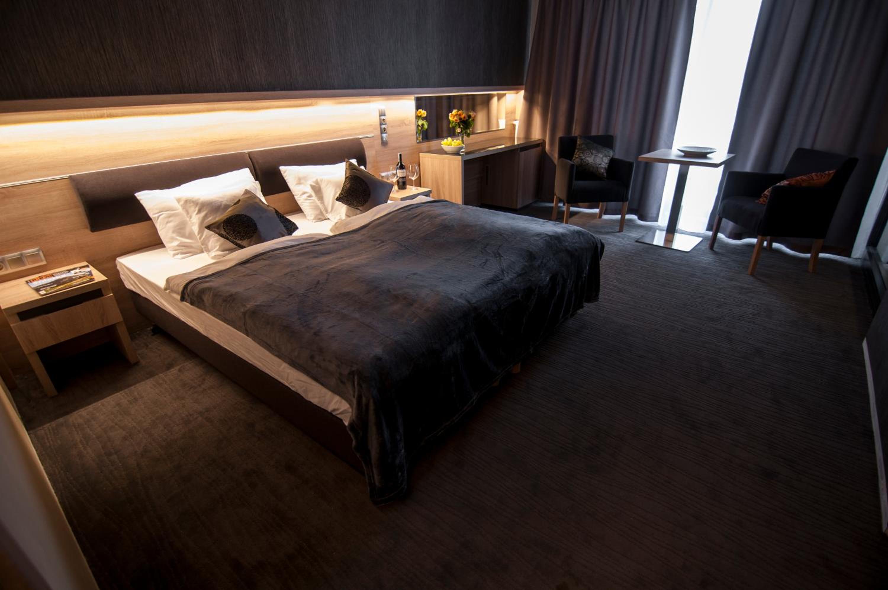 Superior Double Room - Photo 1
