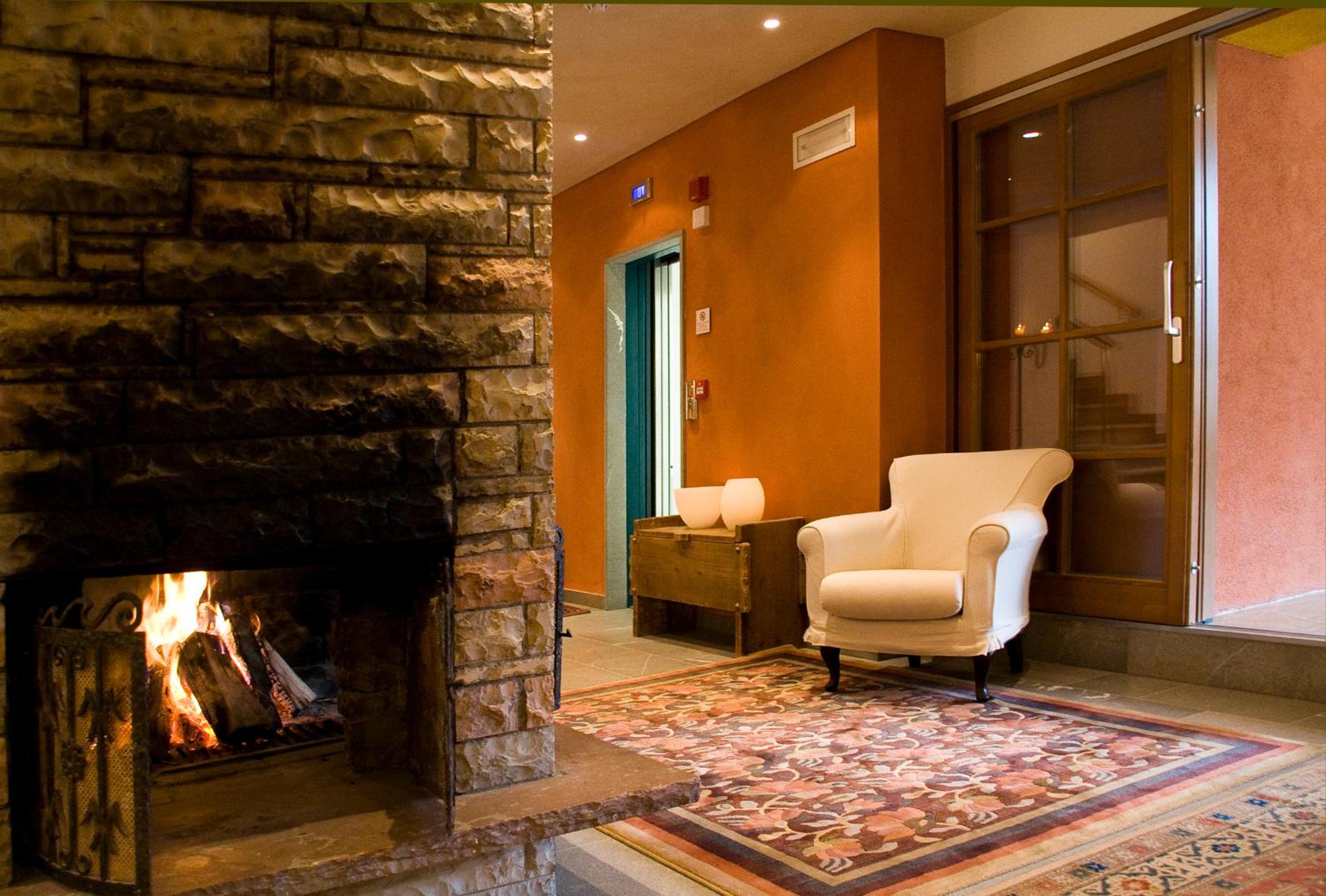 Quadruple Room with Mountain View photo 2