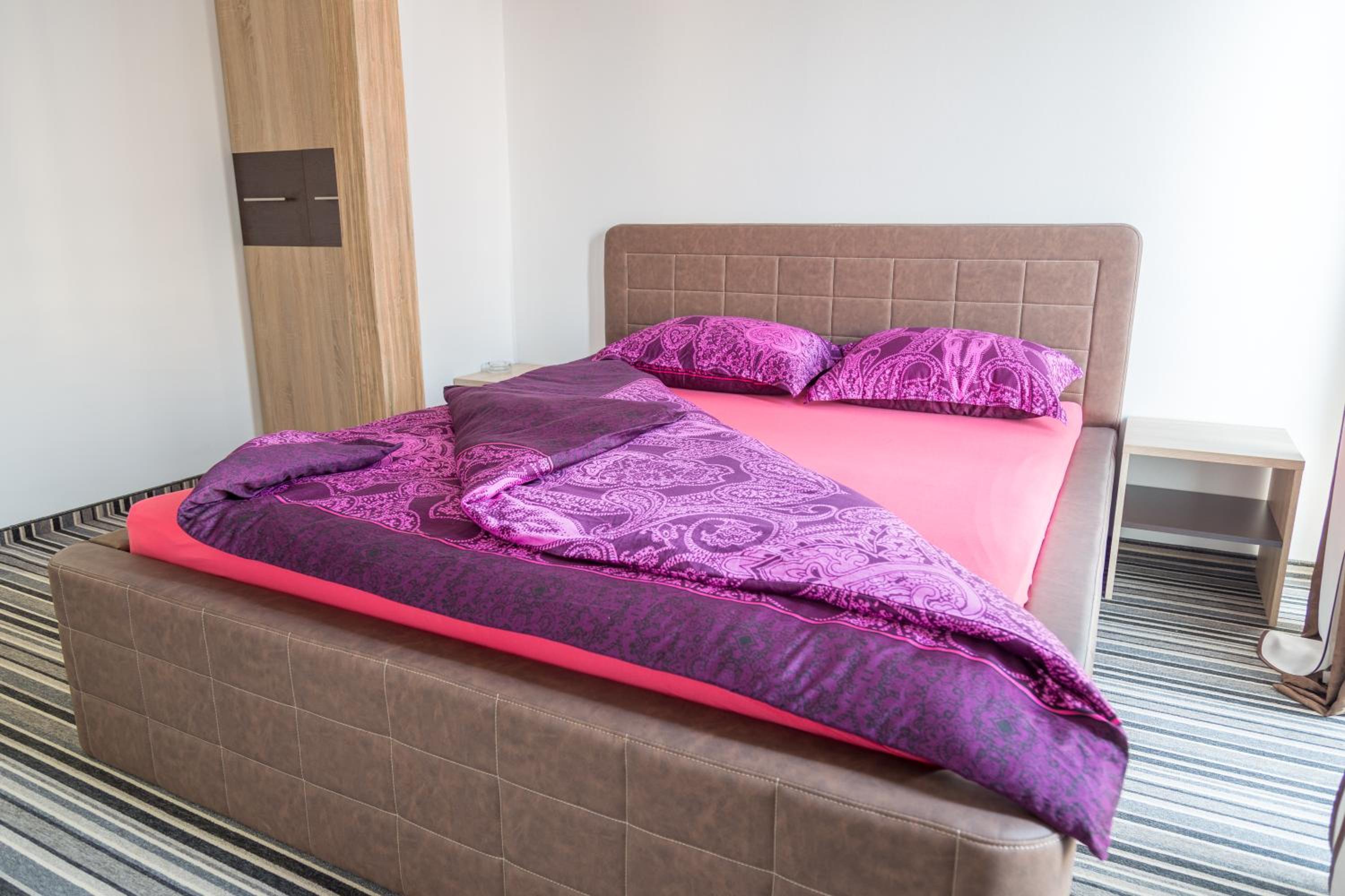 Deluxe King Room photo 1