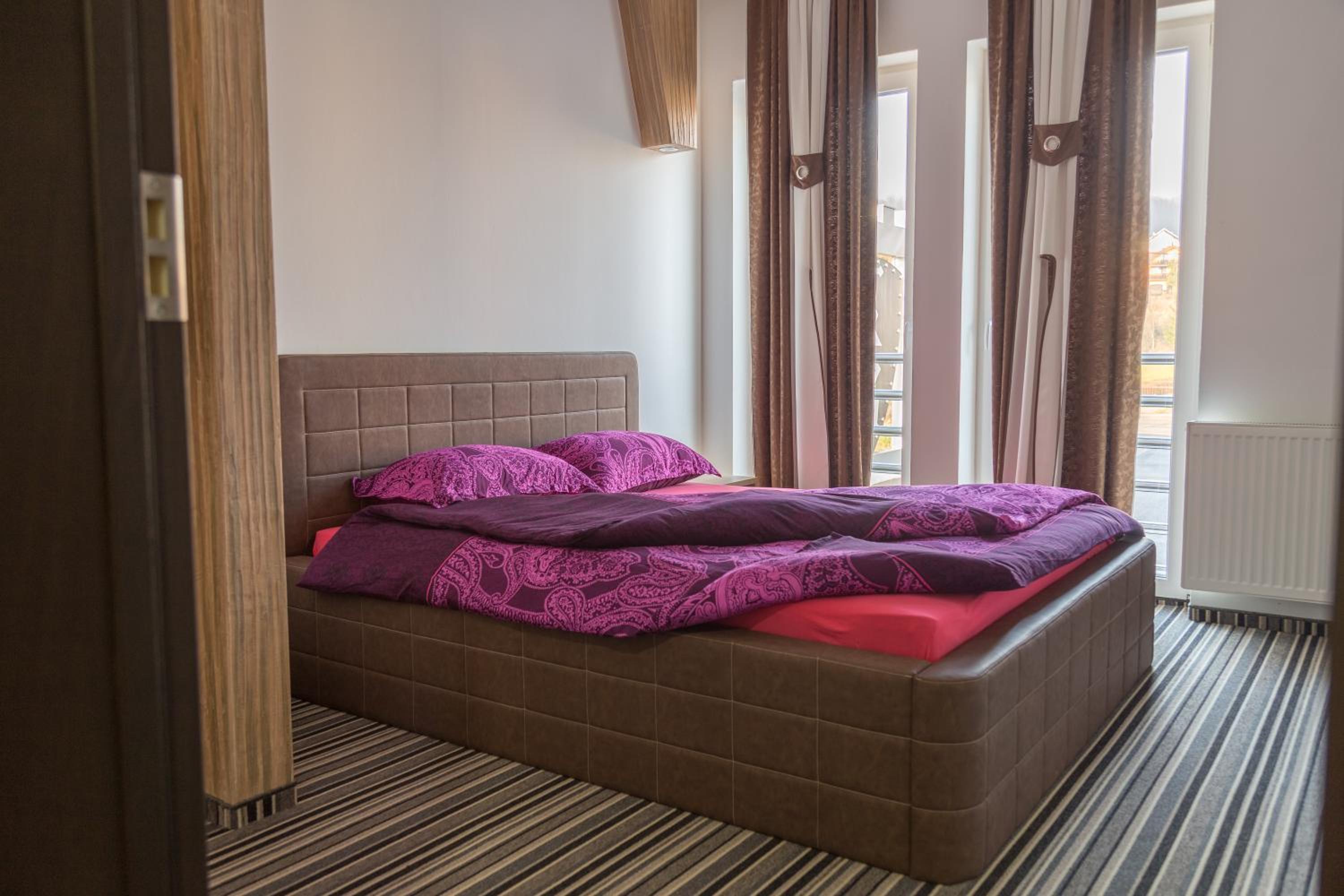 Deluxe King Room photo 3