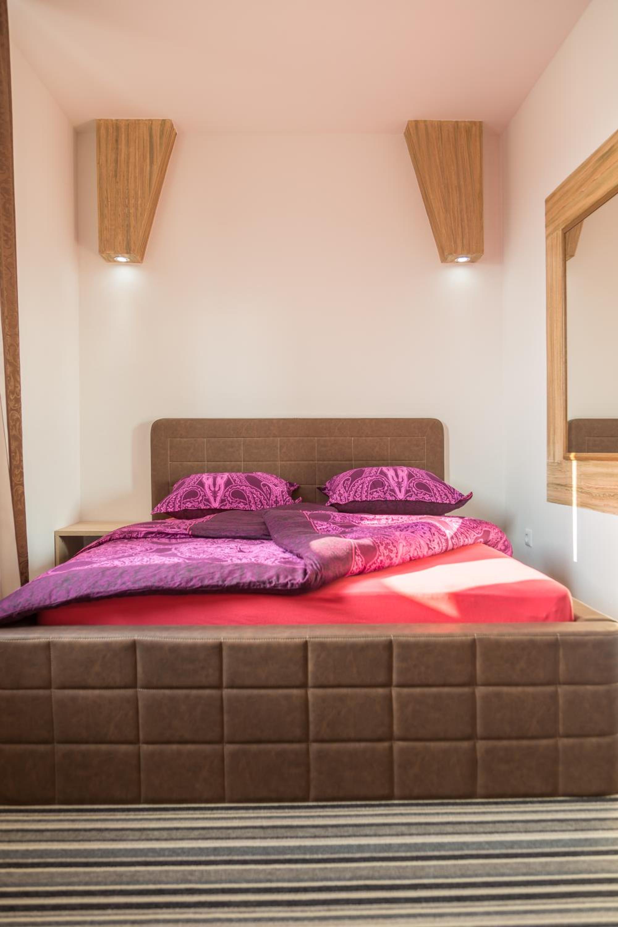 Deluxe King Room photo 2