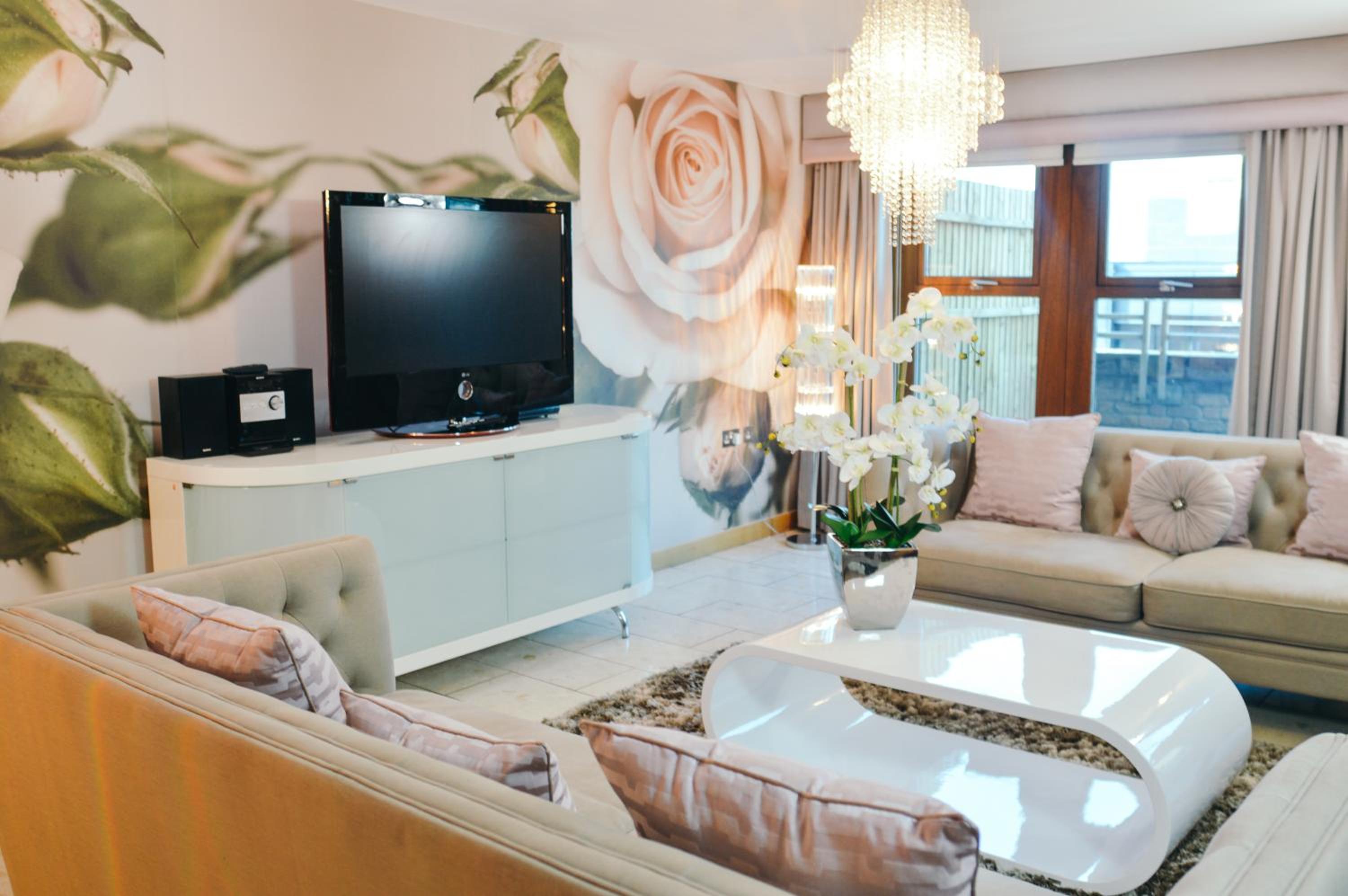 Executive Penthouse Apartment - Photo 1