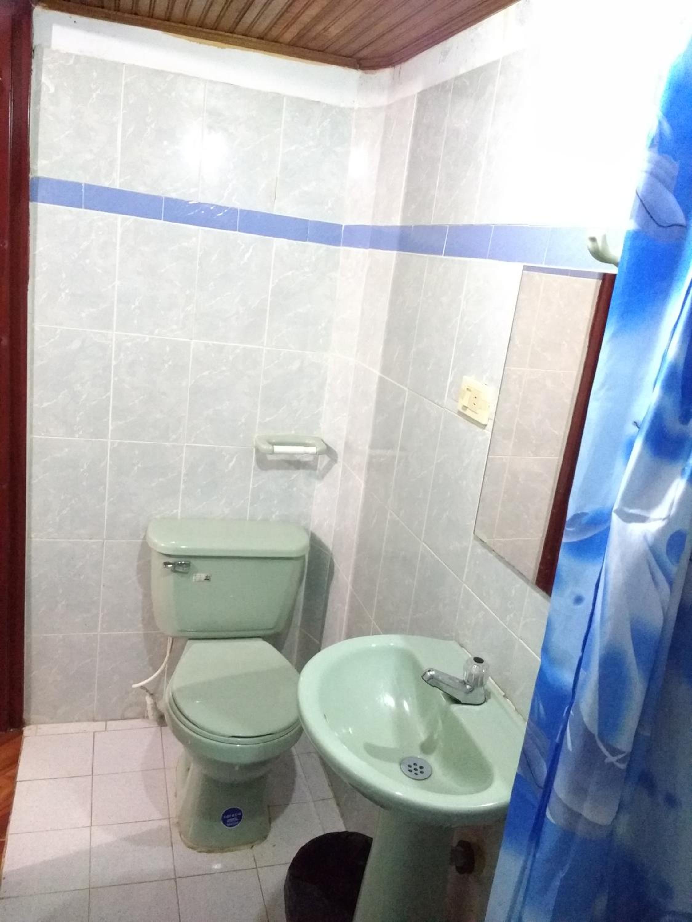 Single Room with Private Bathroom photo 3
