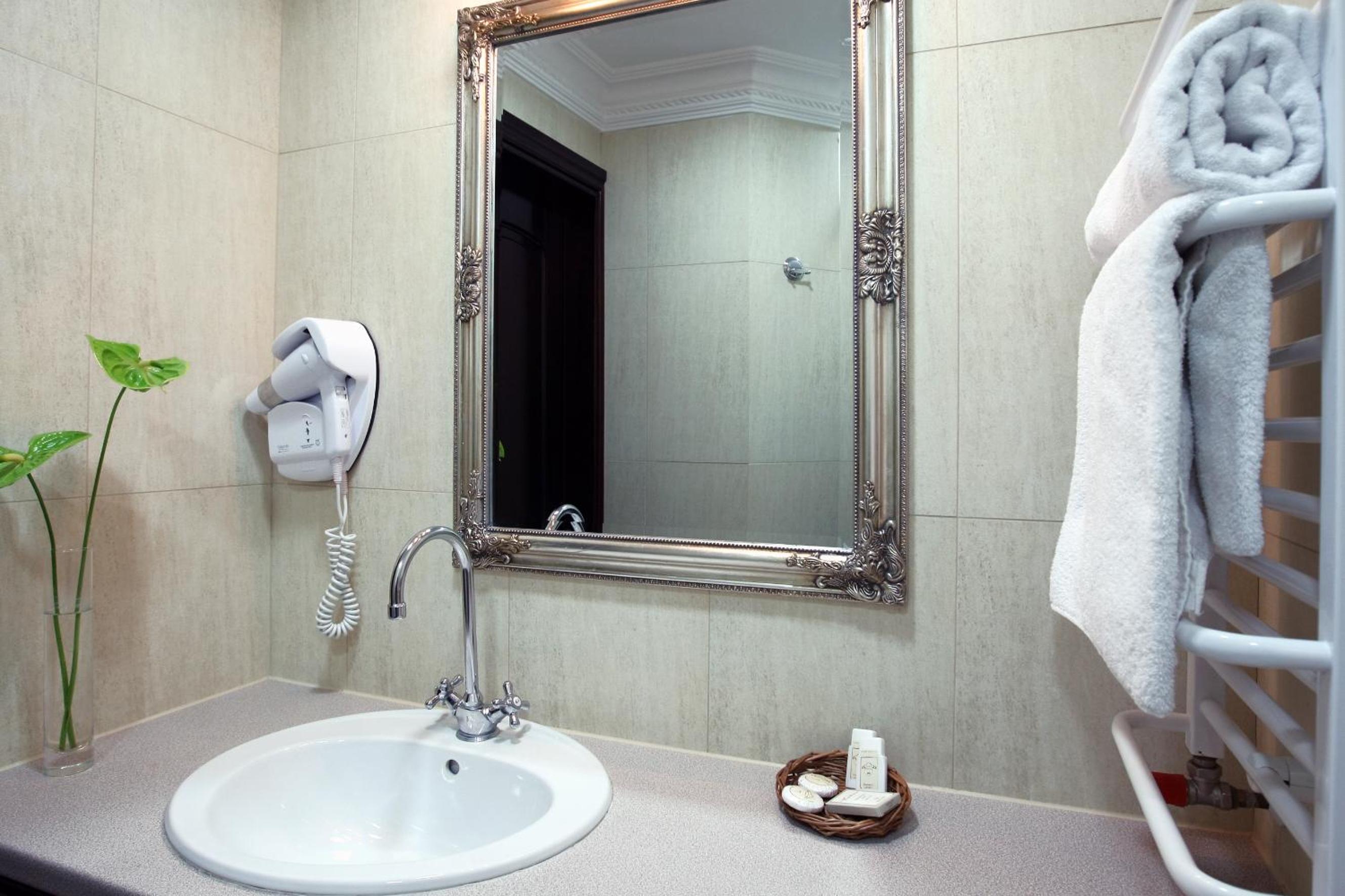 Double or Twin Room - Photo 27