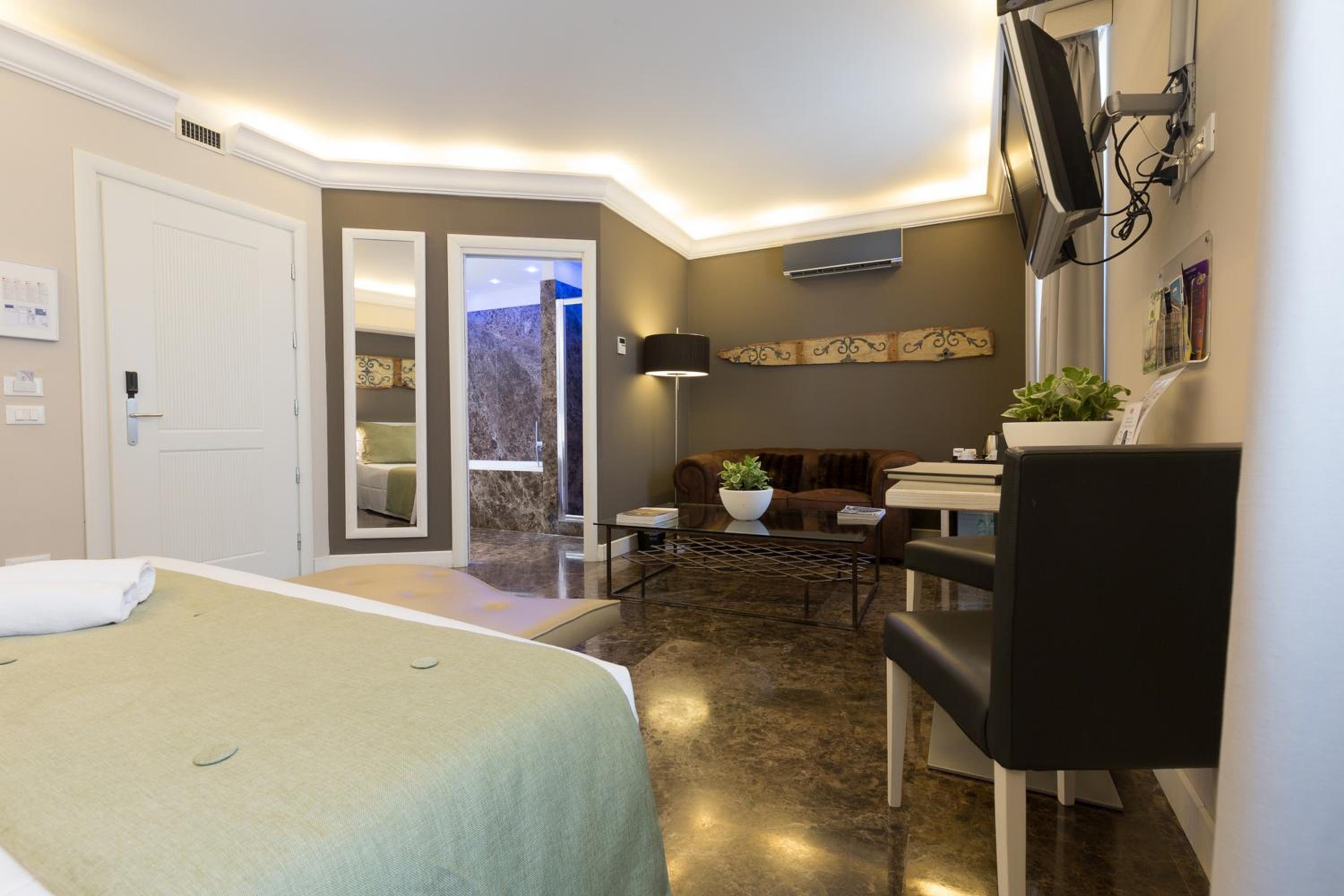 Junior Suite - Photo 2