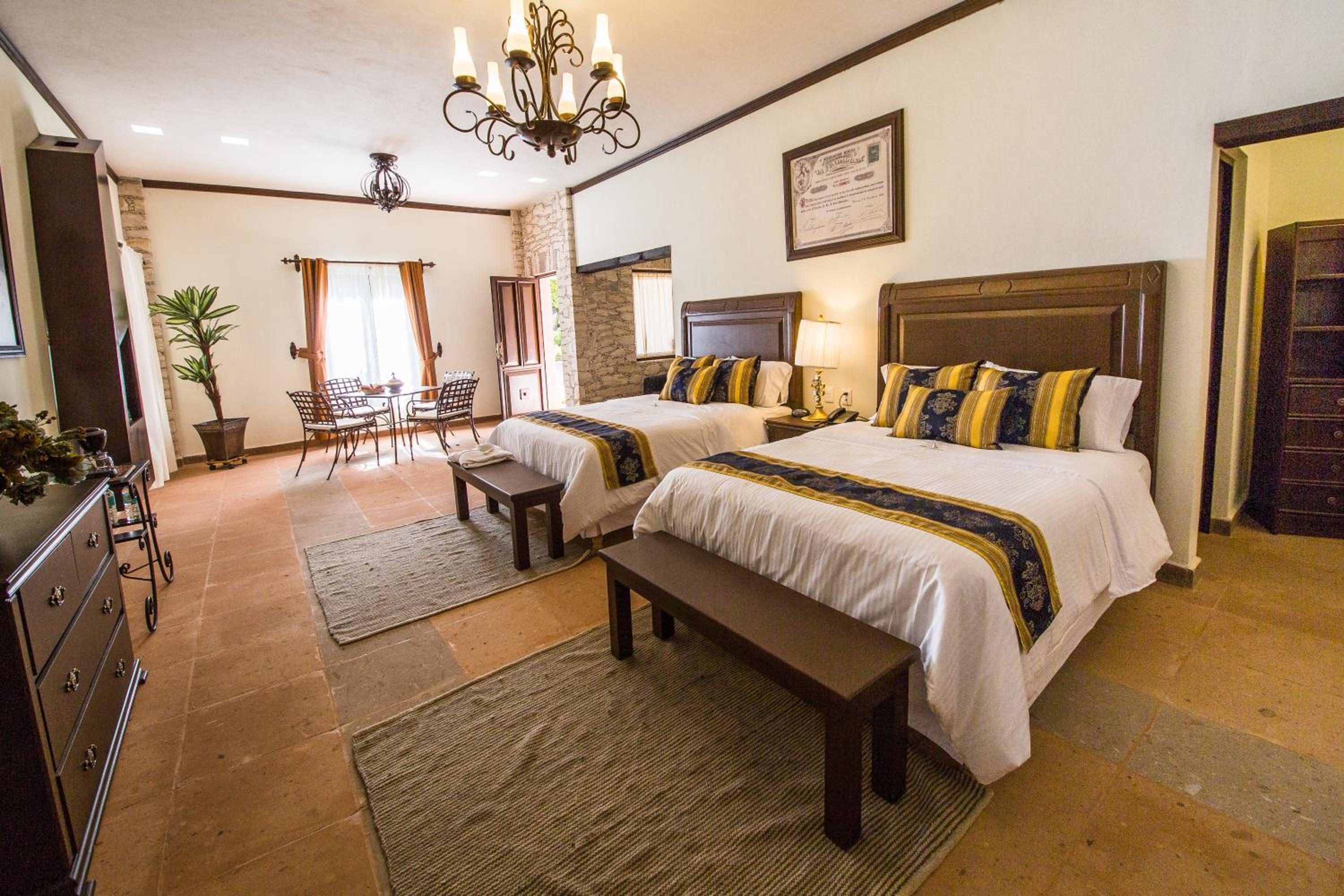 Deluxe Suite photo 3