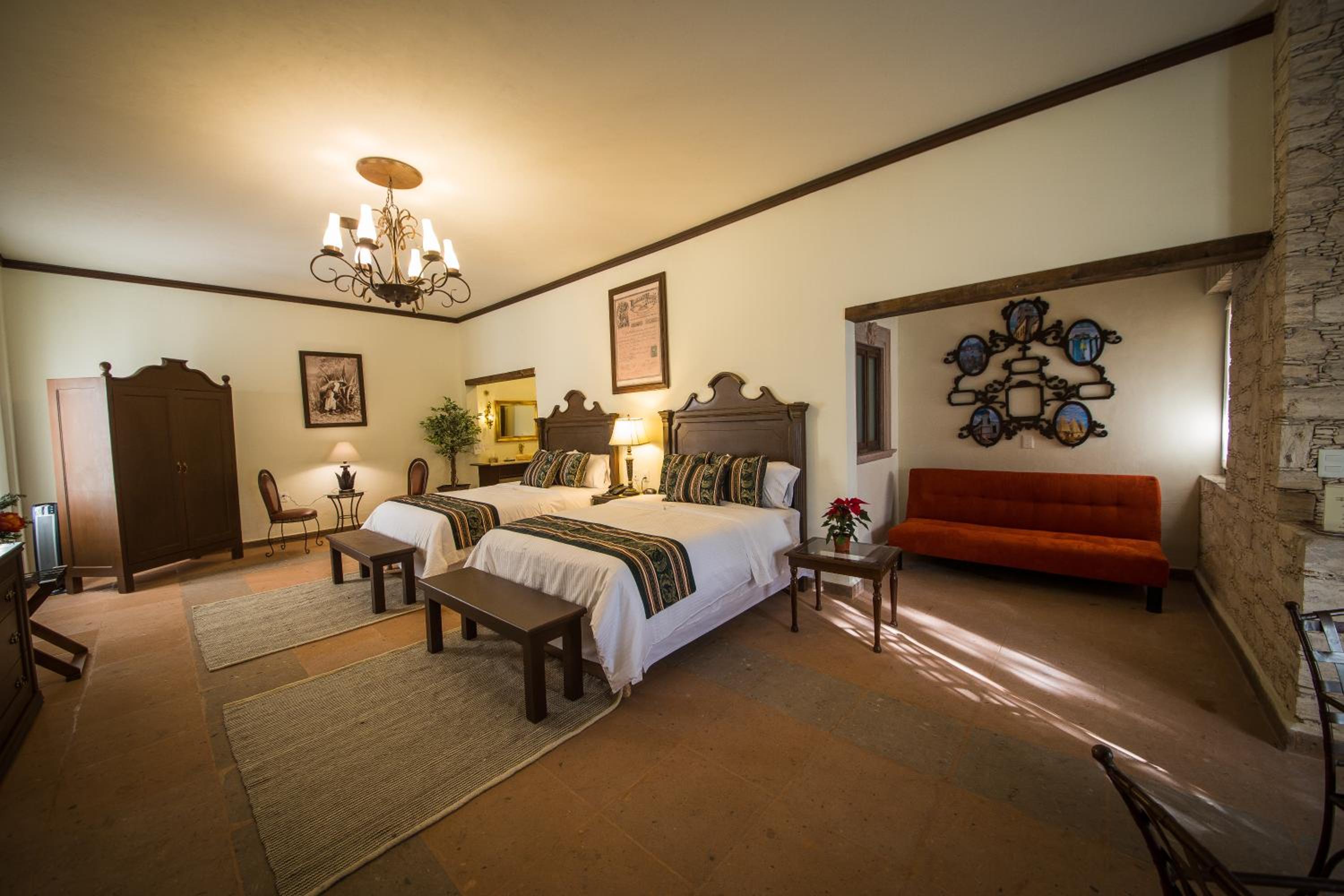 Family Suite photo 2