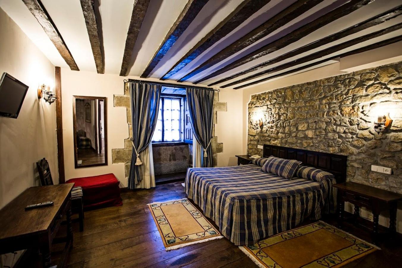 Habitación Familiar (2 Adultos + 2 Niños)