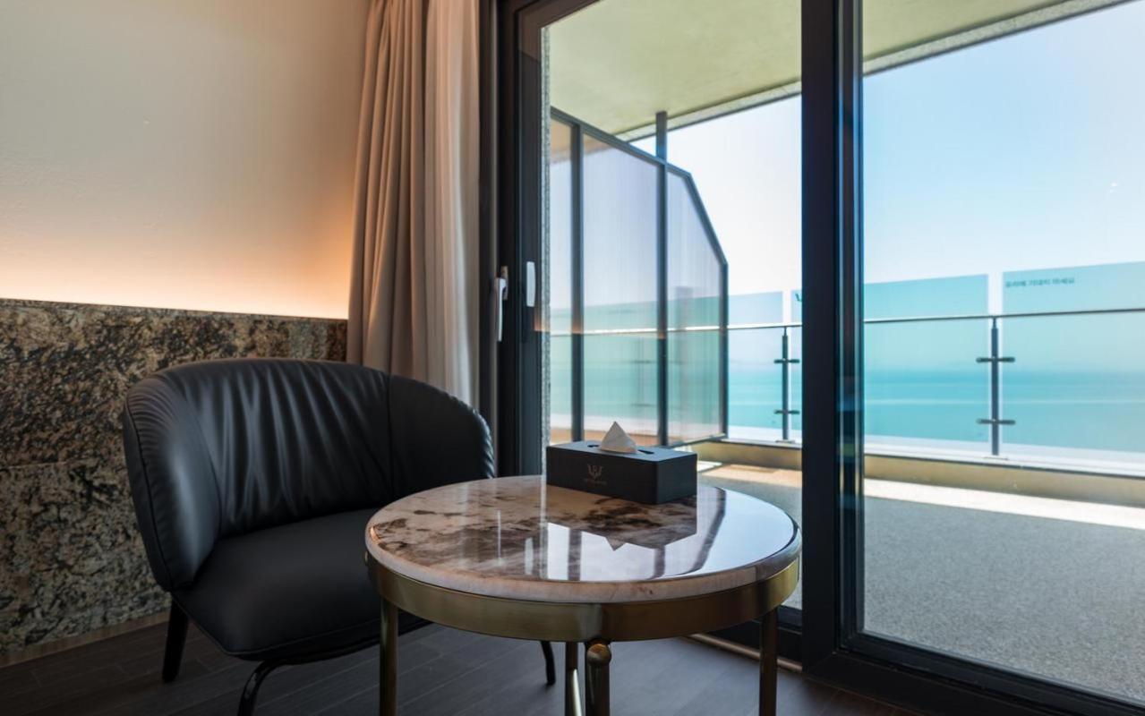 Ocean View - Queen Bed + Single Bed Terrace  - Photo 2