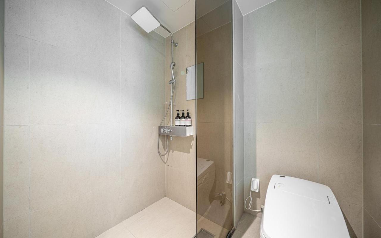 Ocean View - Queen Bed + Single Bed Terrace  - Photo 5