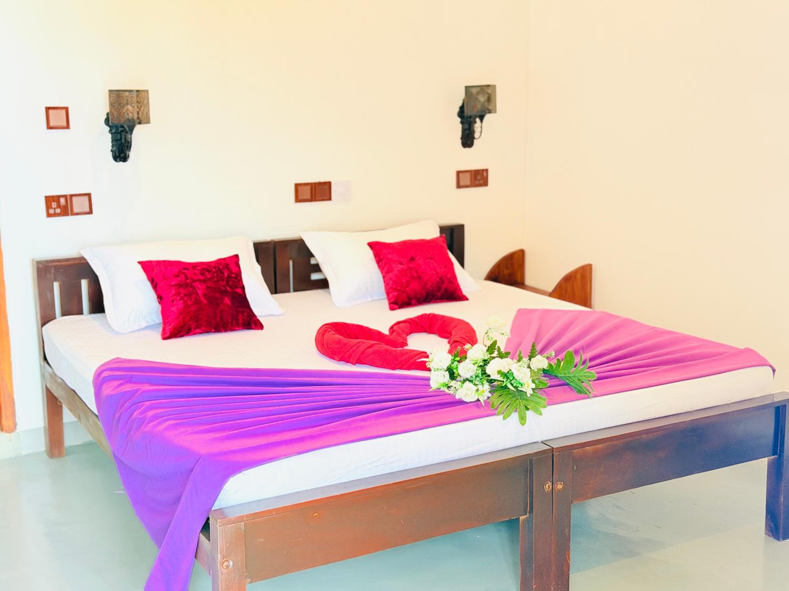 Deluxe Double Room with Balcony and Sea View