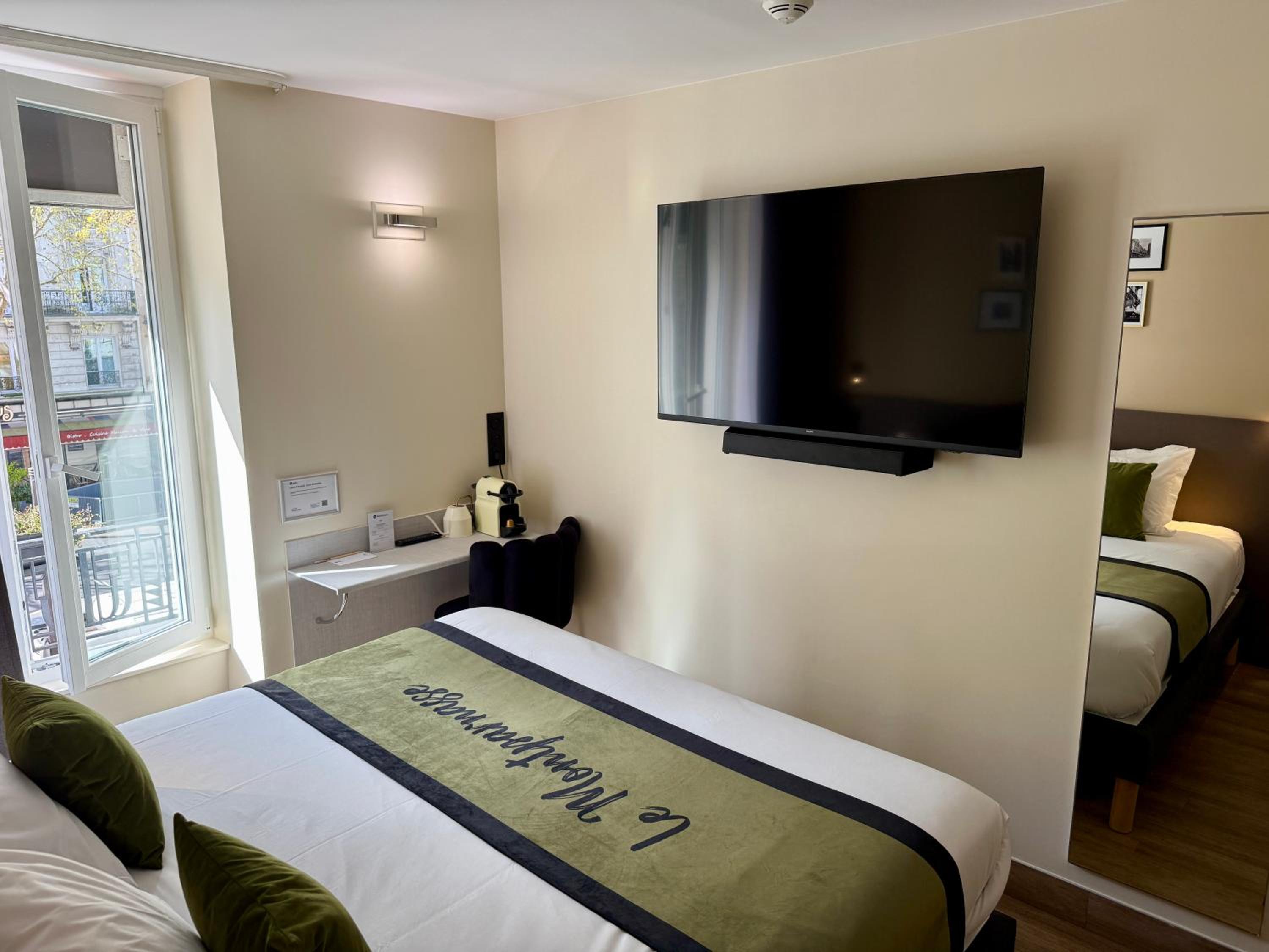 Superior King Room - Non-Smoking