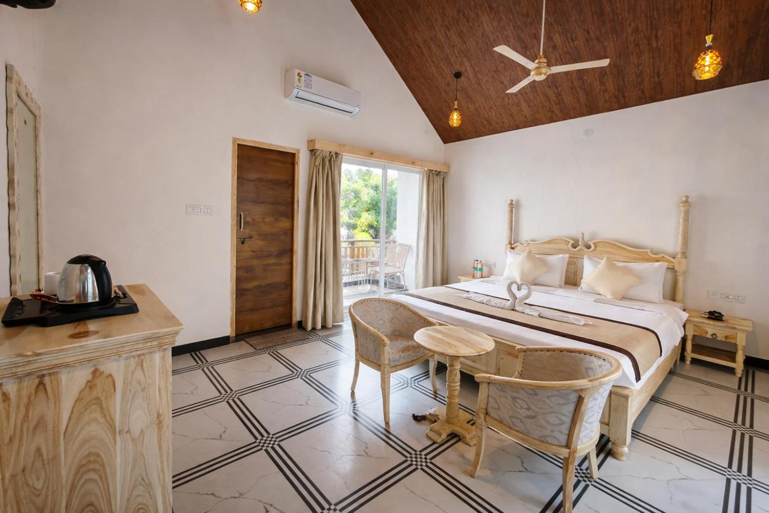 Suite with Mountain View - Photo 4