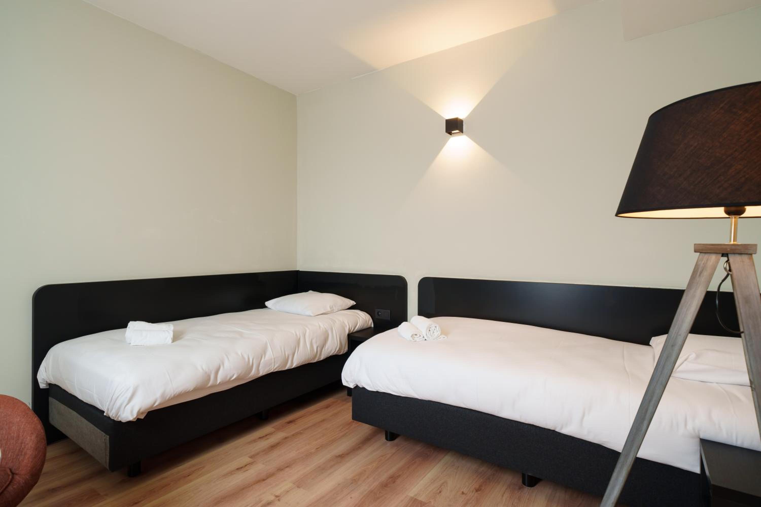 Family Suite (2 Adults + 2 Children) - Photo 3