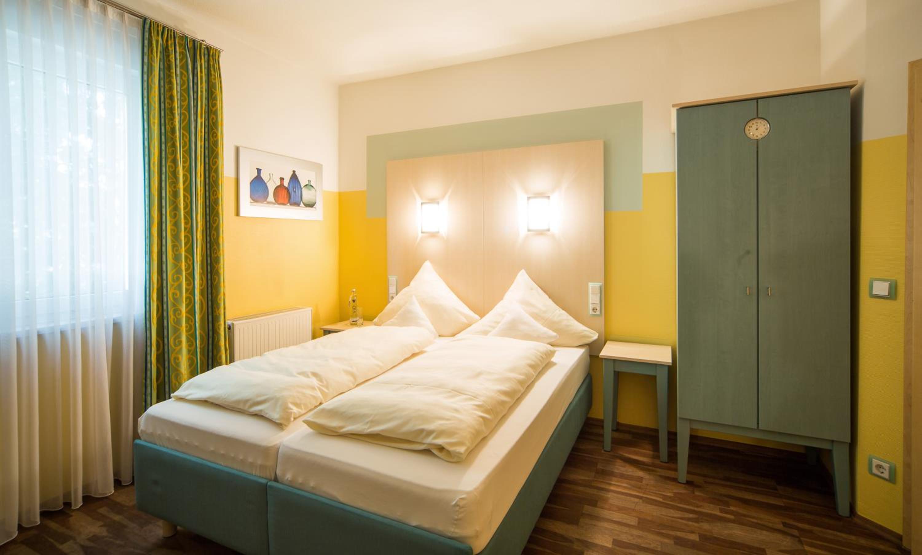 Double Room - Photo 19