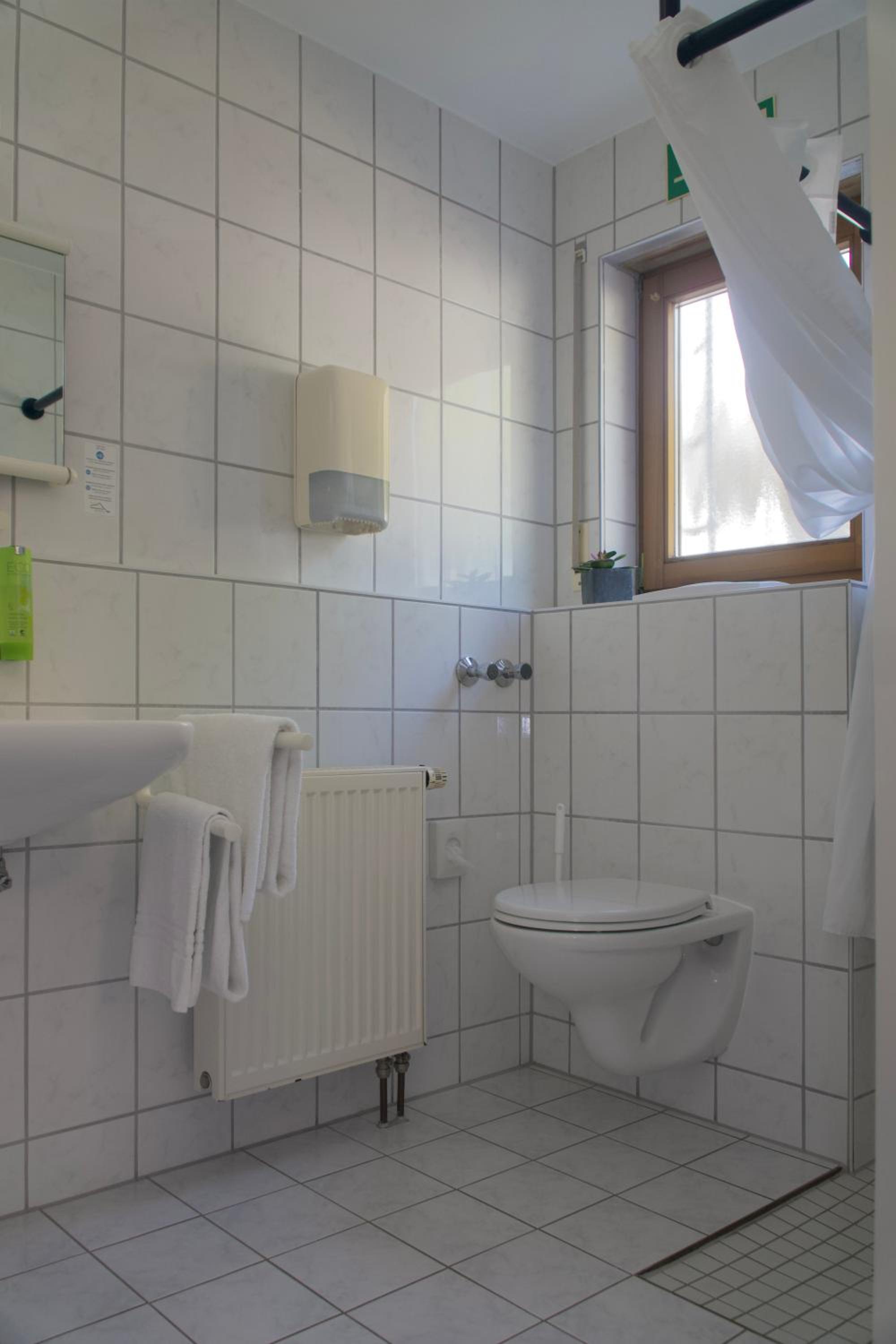 Double Room - Disability Access photo 3