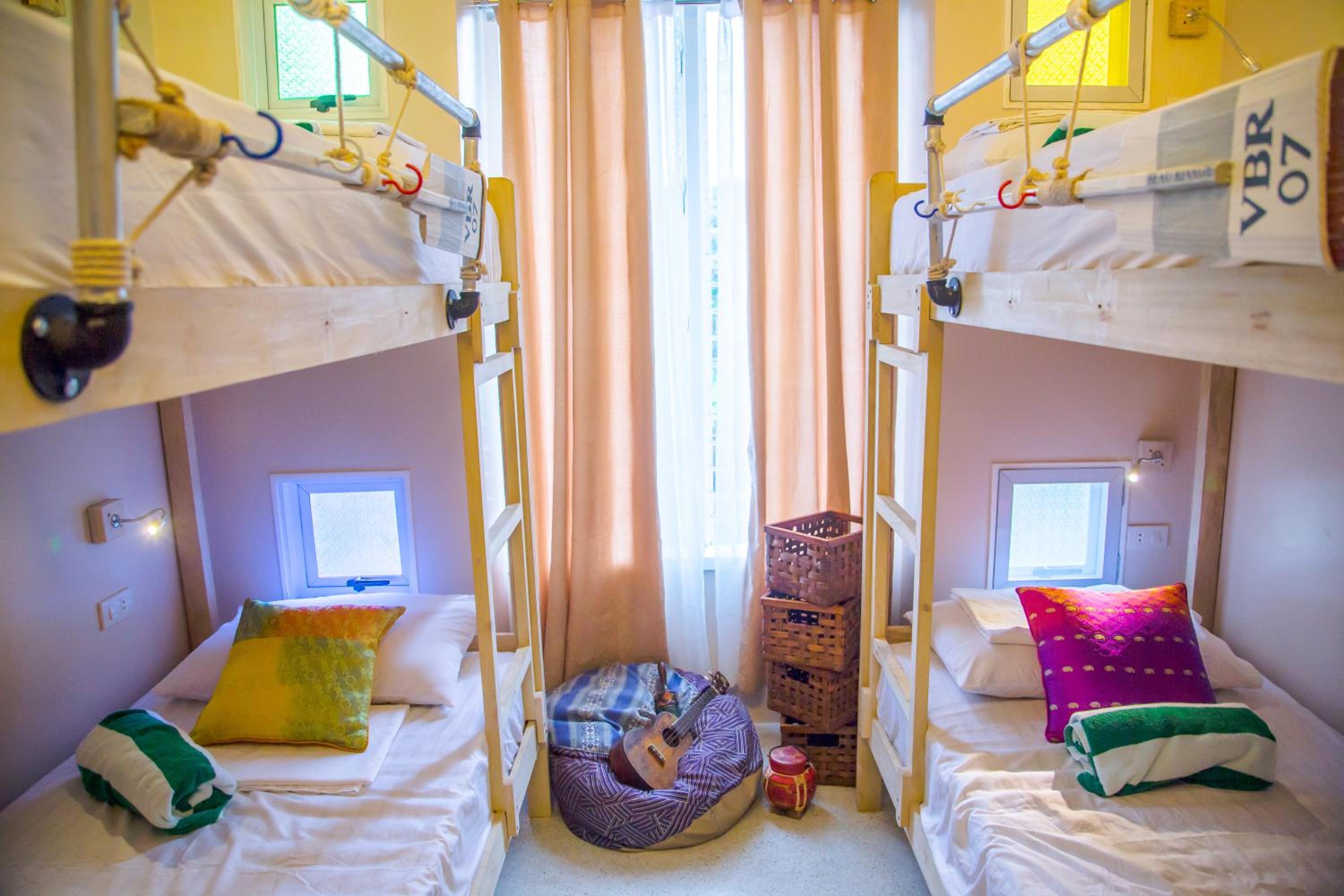 Bed in 4-Bed Mixed Dormitory Room photo 2