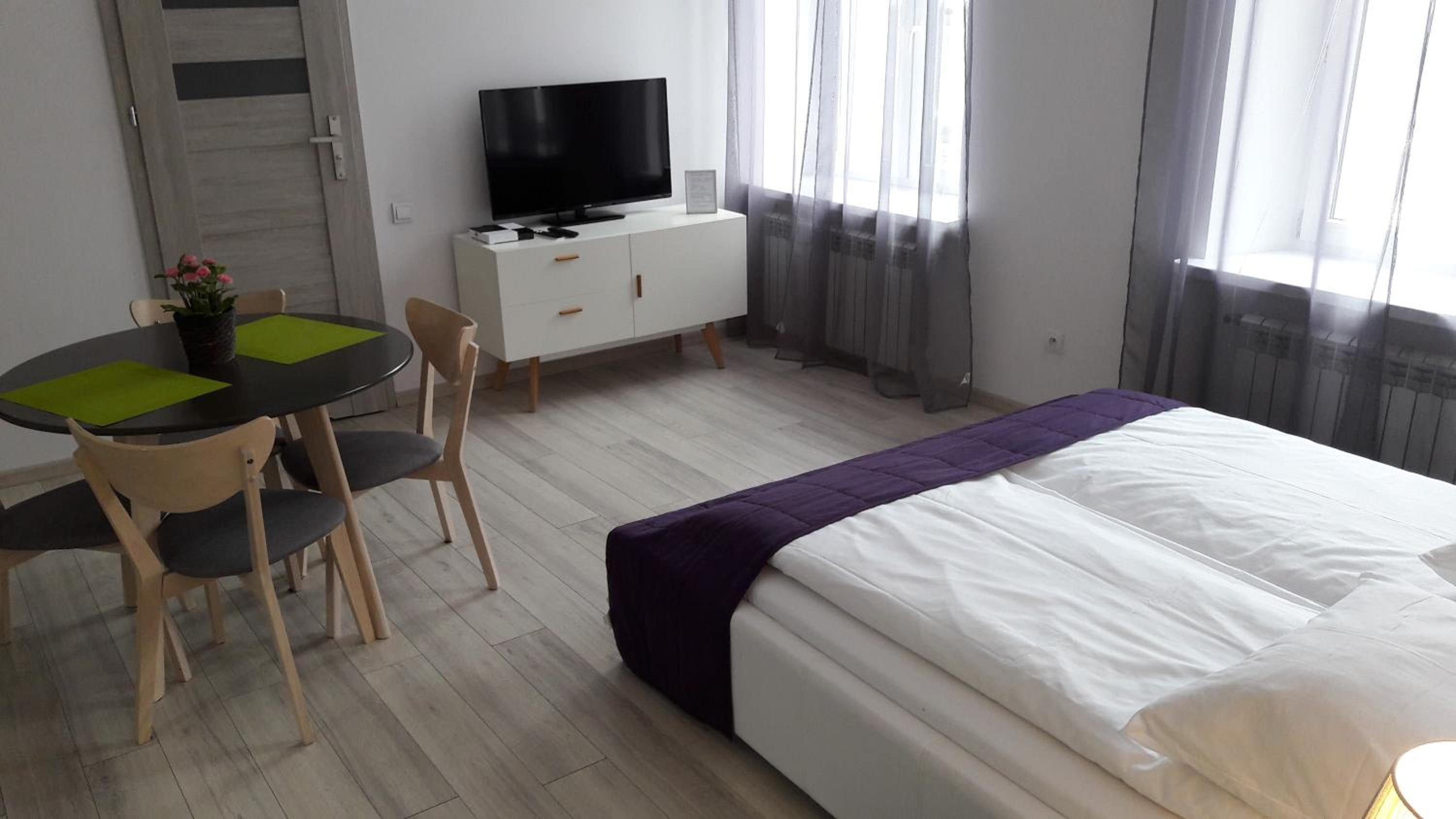 Two-Bedroom Apartment - Photo 22