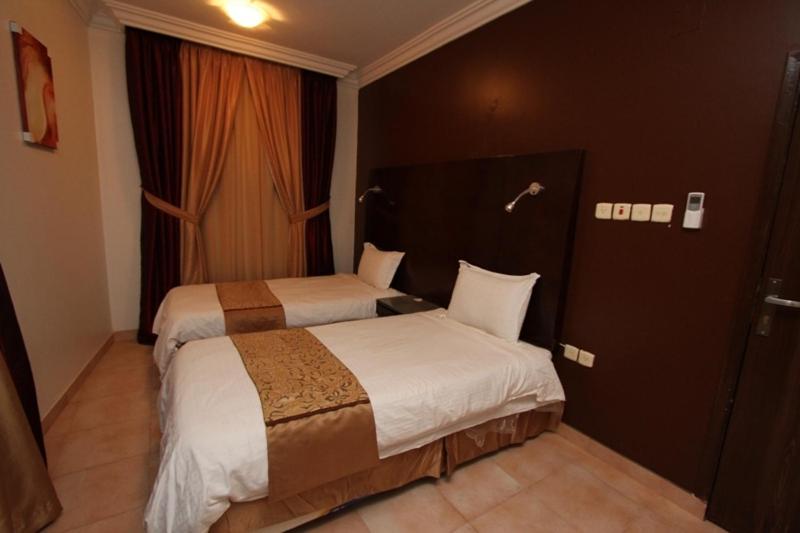 Royal Suite - Photo 3