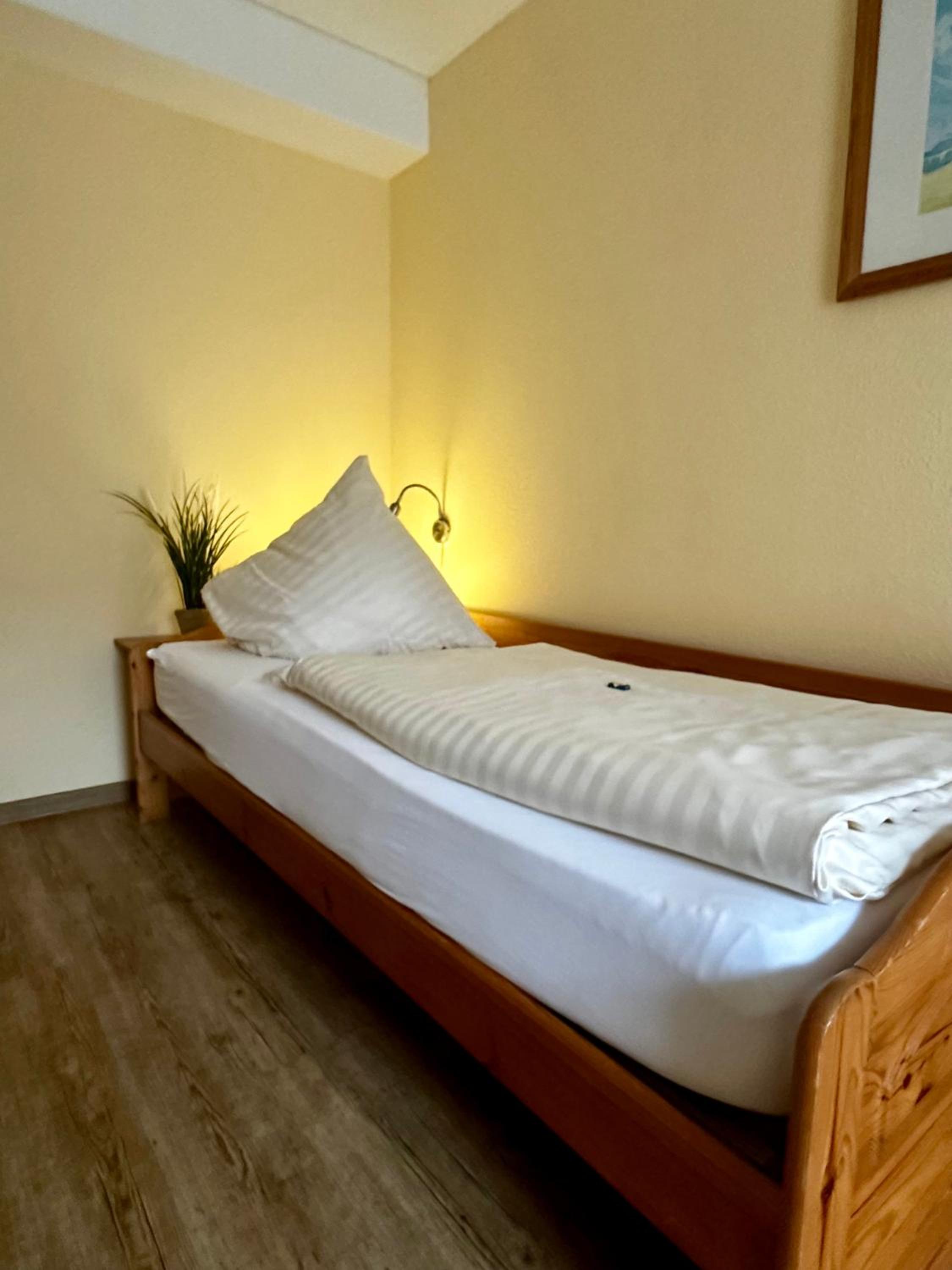 Budget Single Room photo 2