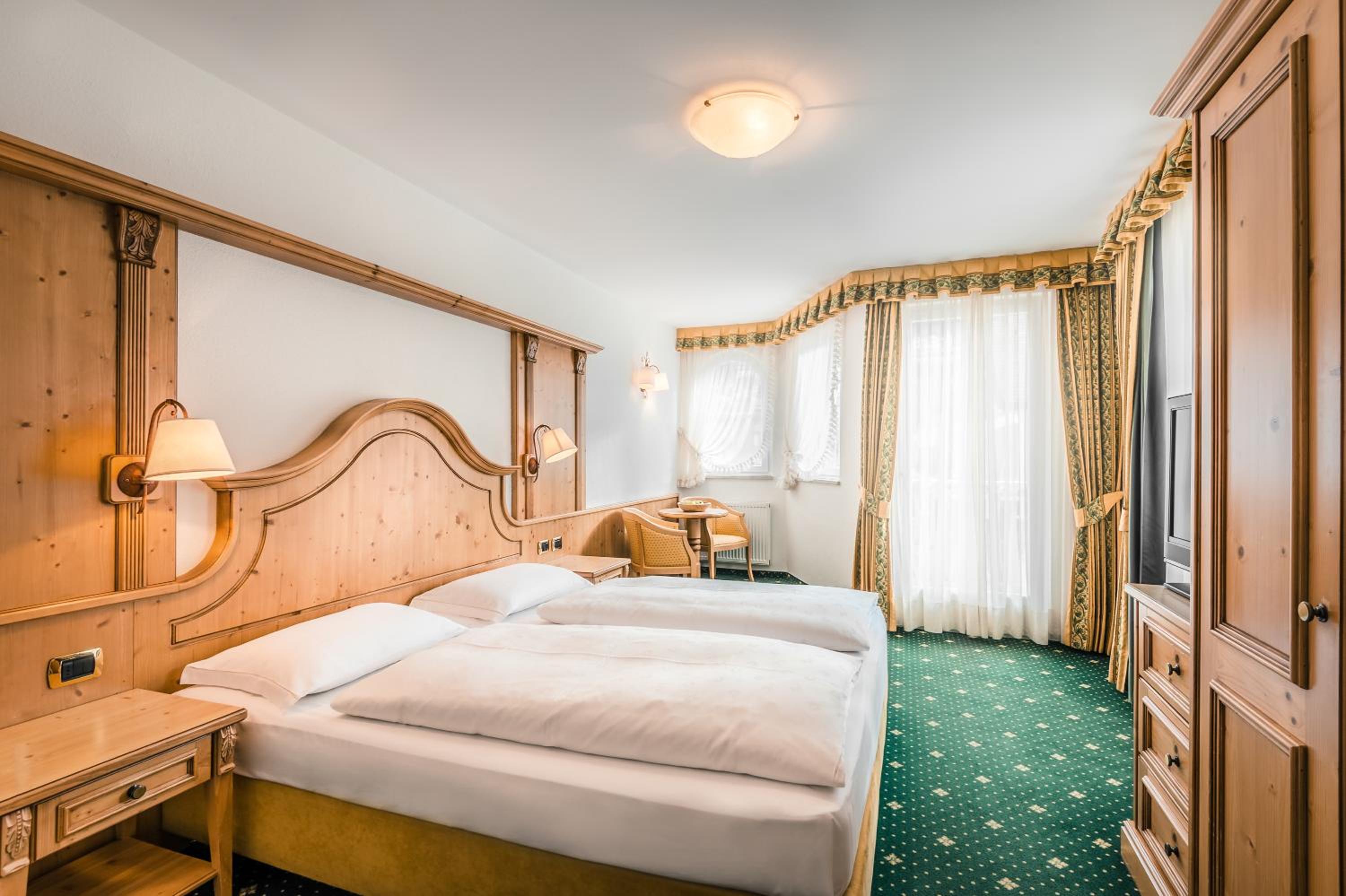 Superior Double or Twin Room photo 2
