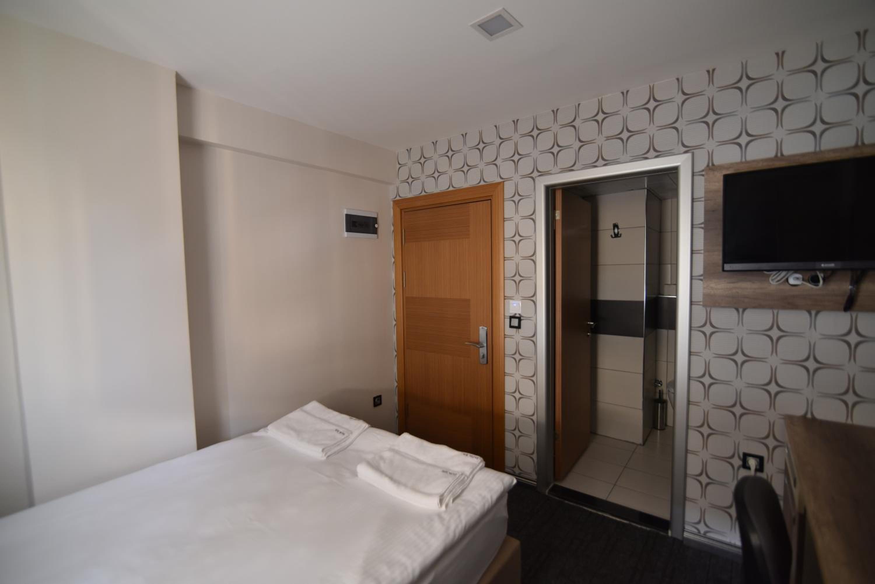 Deluxe Double Room photo 3