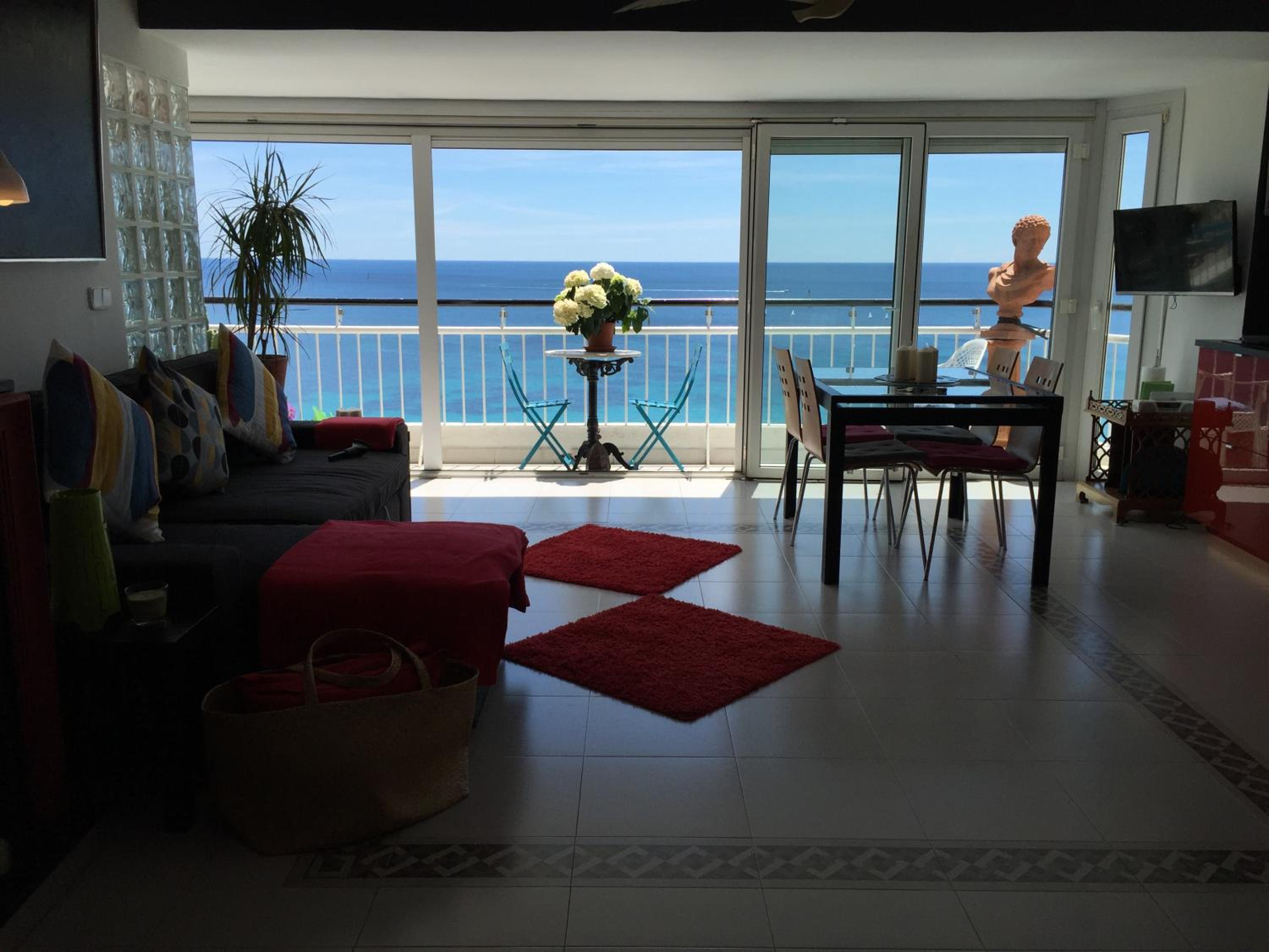 Penthouse with Terrace and Sea View - Photo 51
