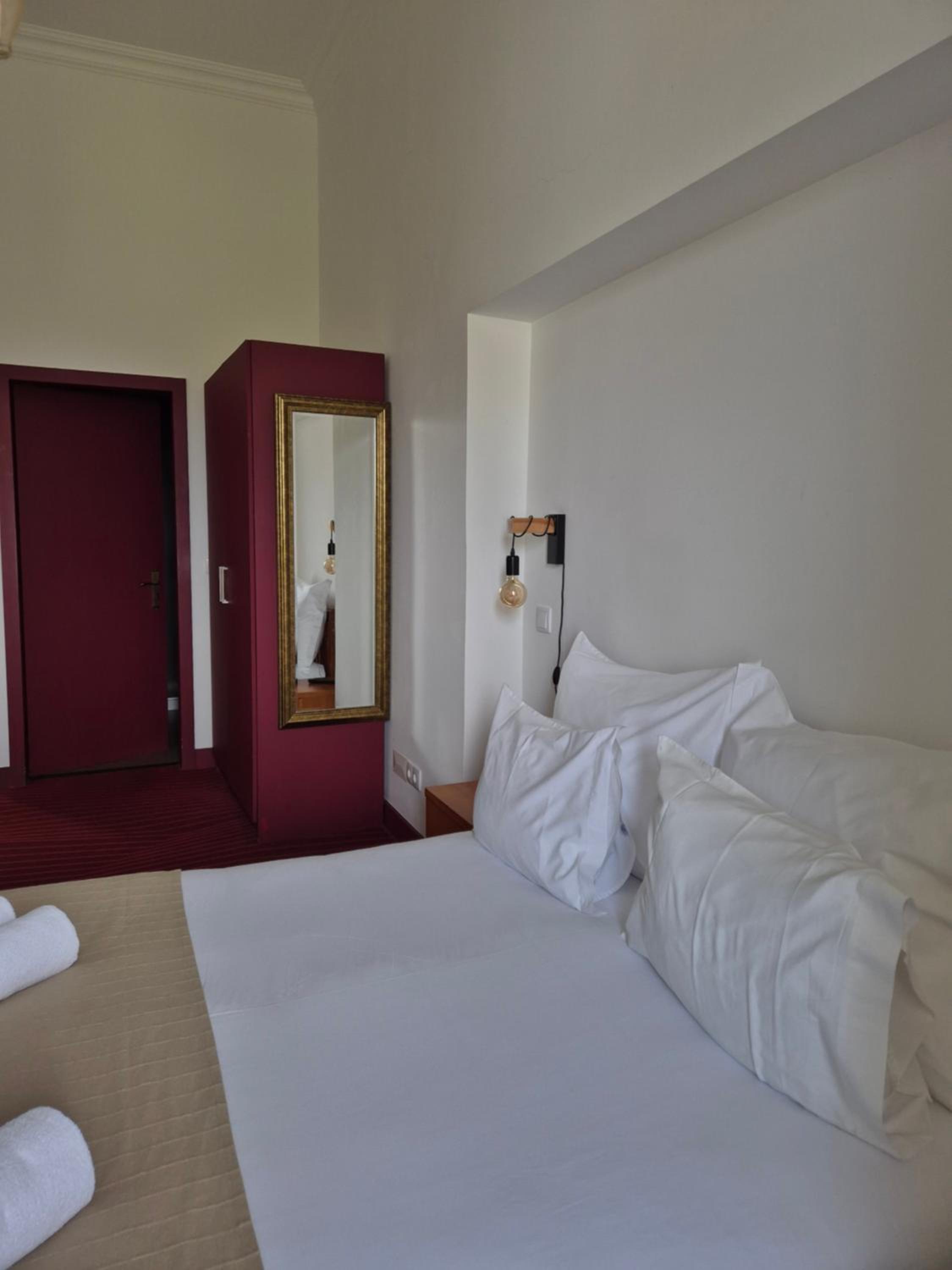 Standard Suite - Photo 6
