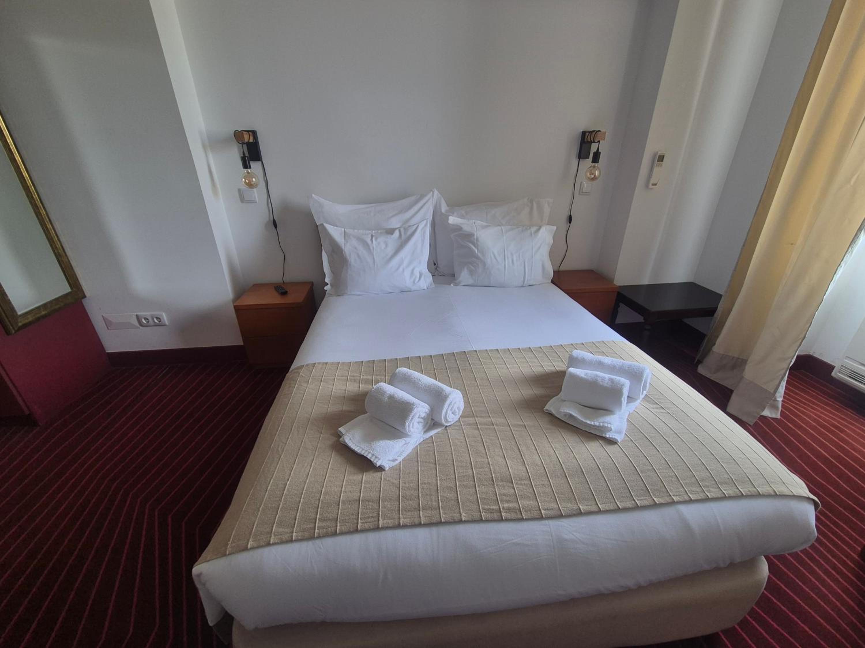 Standard Suite - Photo 2