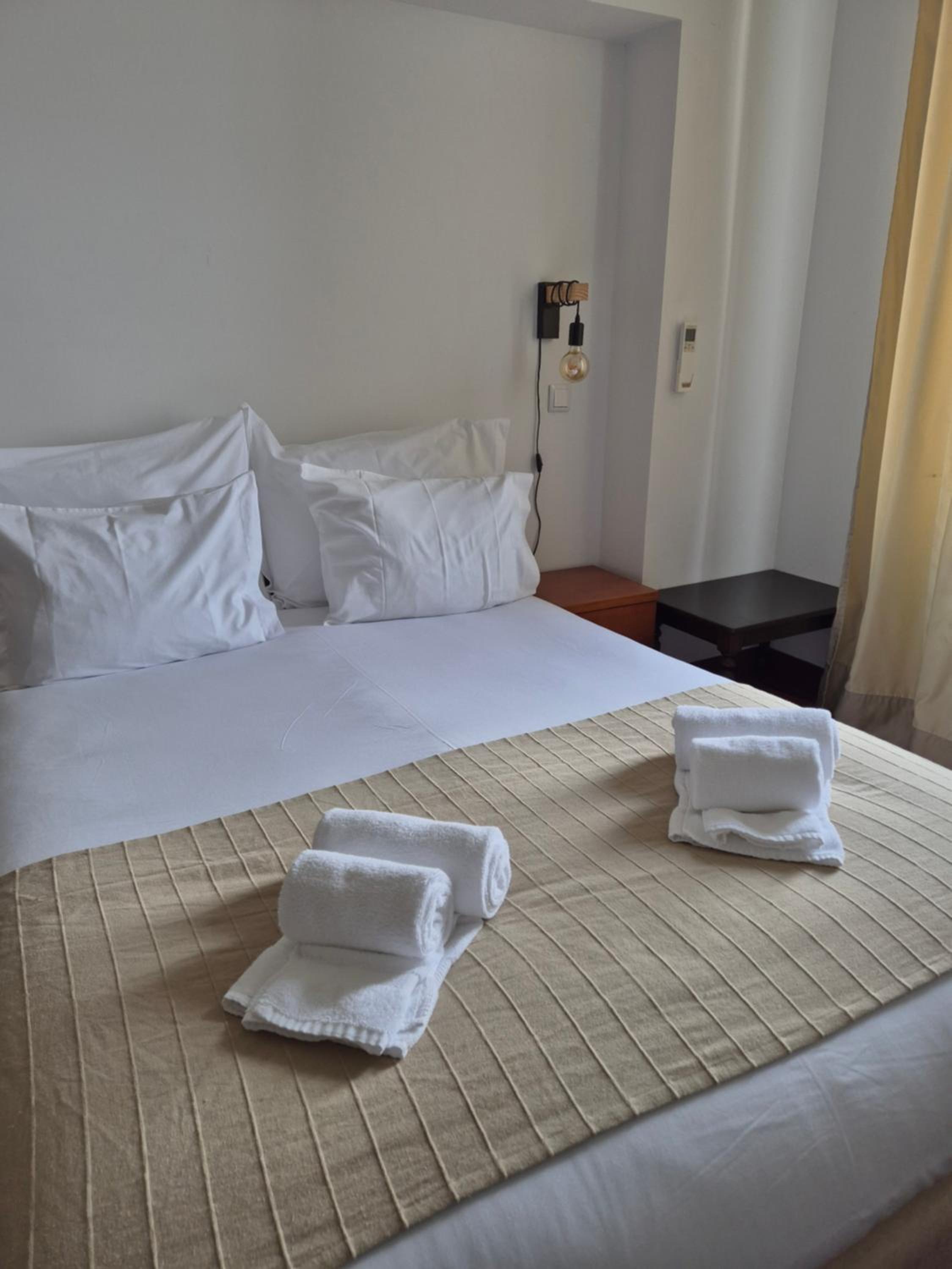 Standard Suite - Photo 9