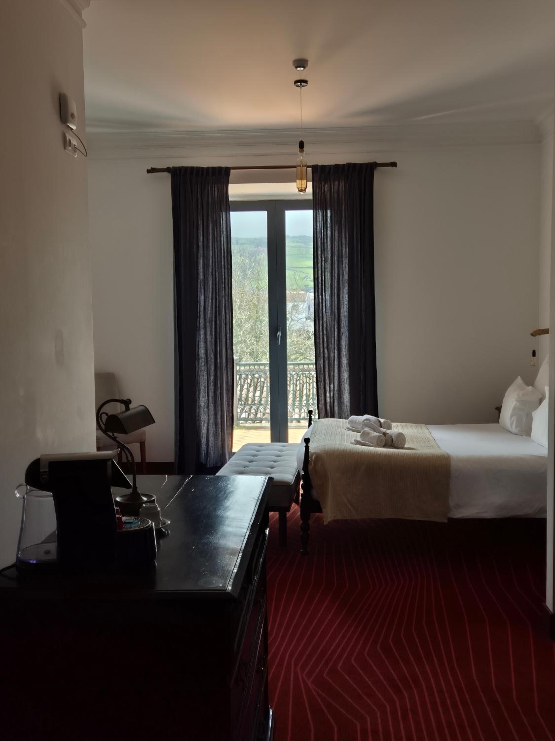 Executive Suite - Photo 7