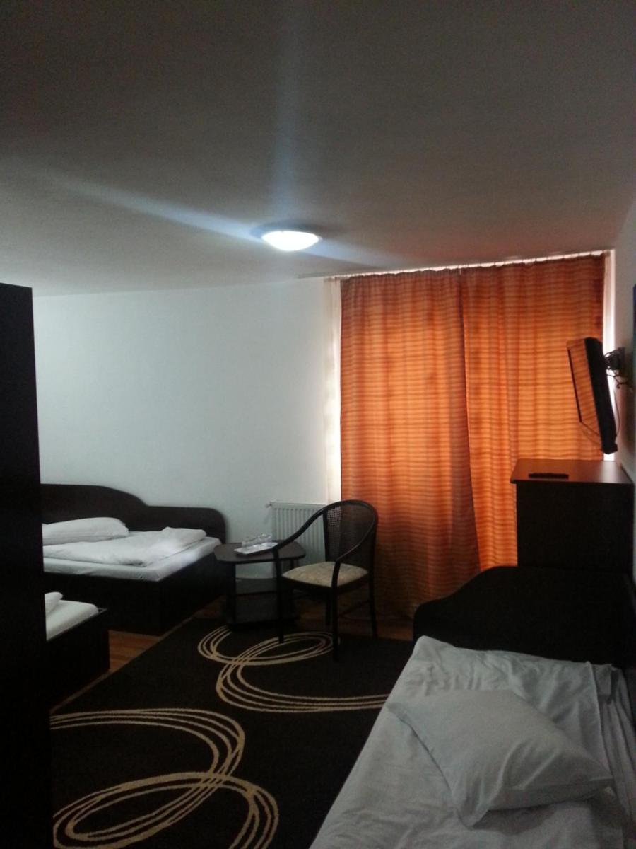 Quadruple Room with Bathroom photo 3