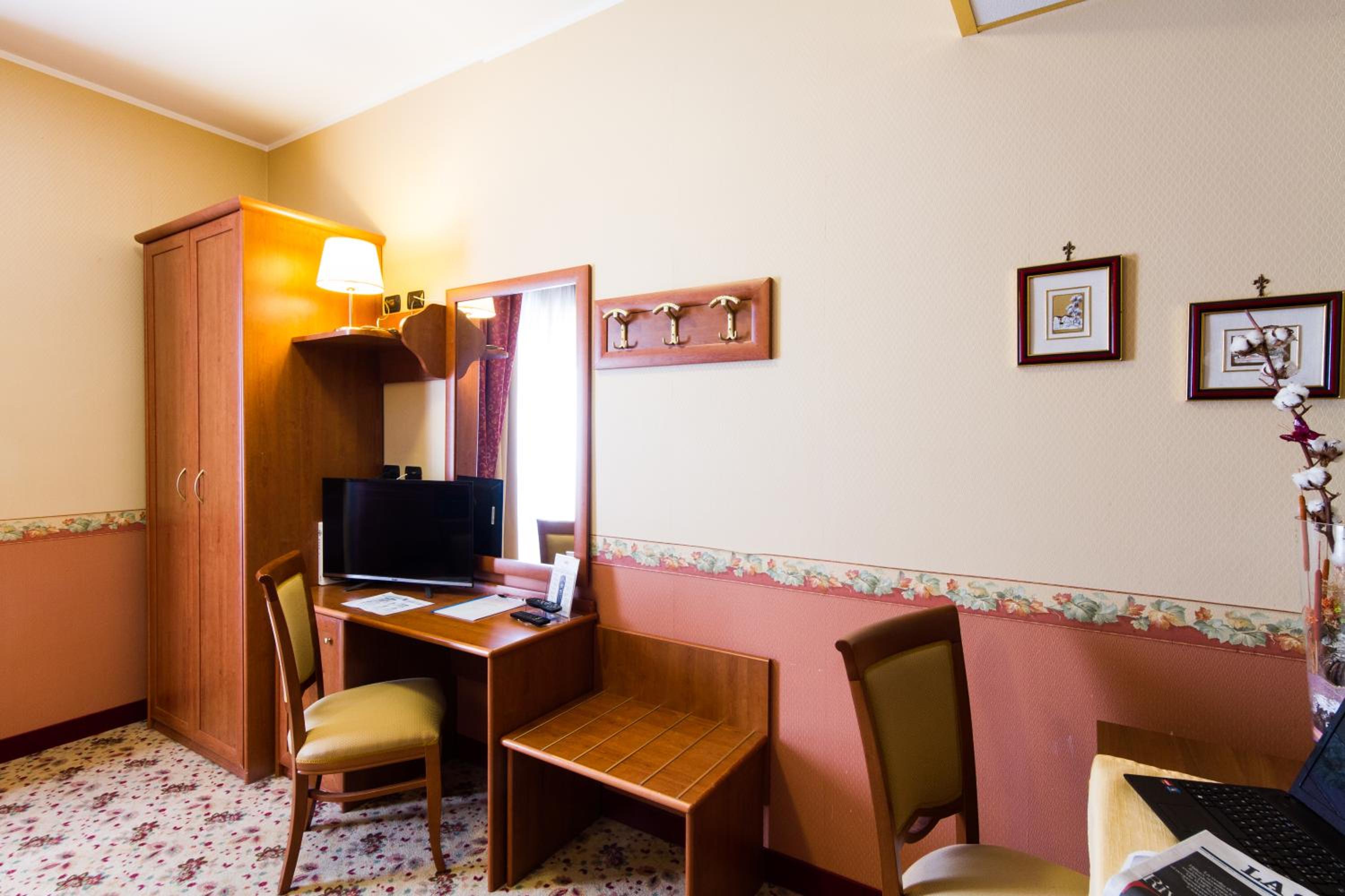 Superior Double Room - Photo 4