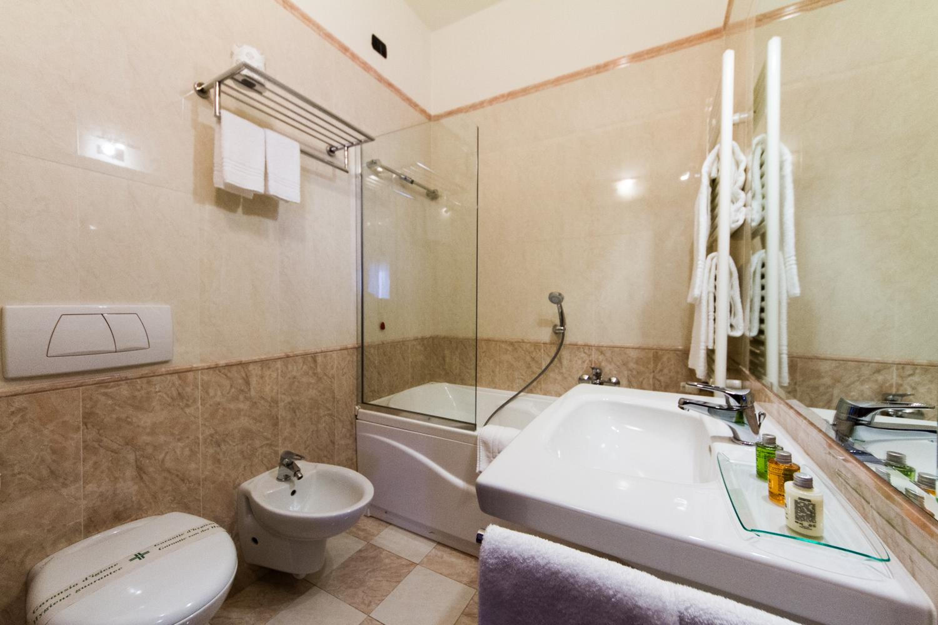 Superior Double Room - Photo 6