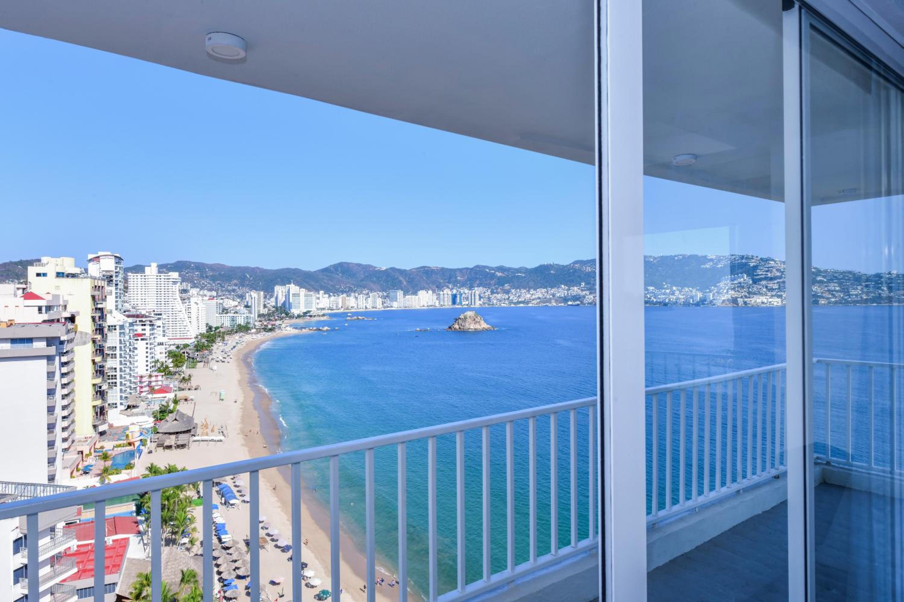 King Suite with Sea View - Photo 4