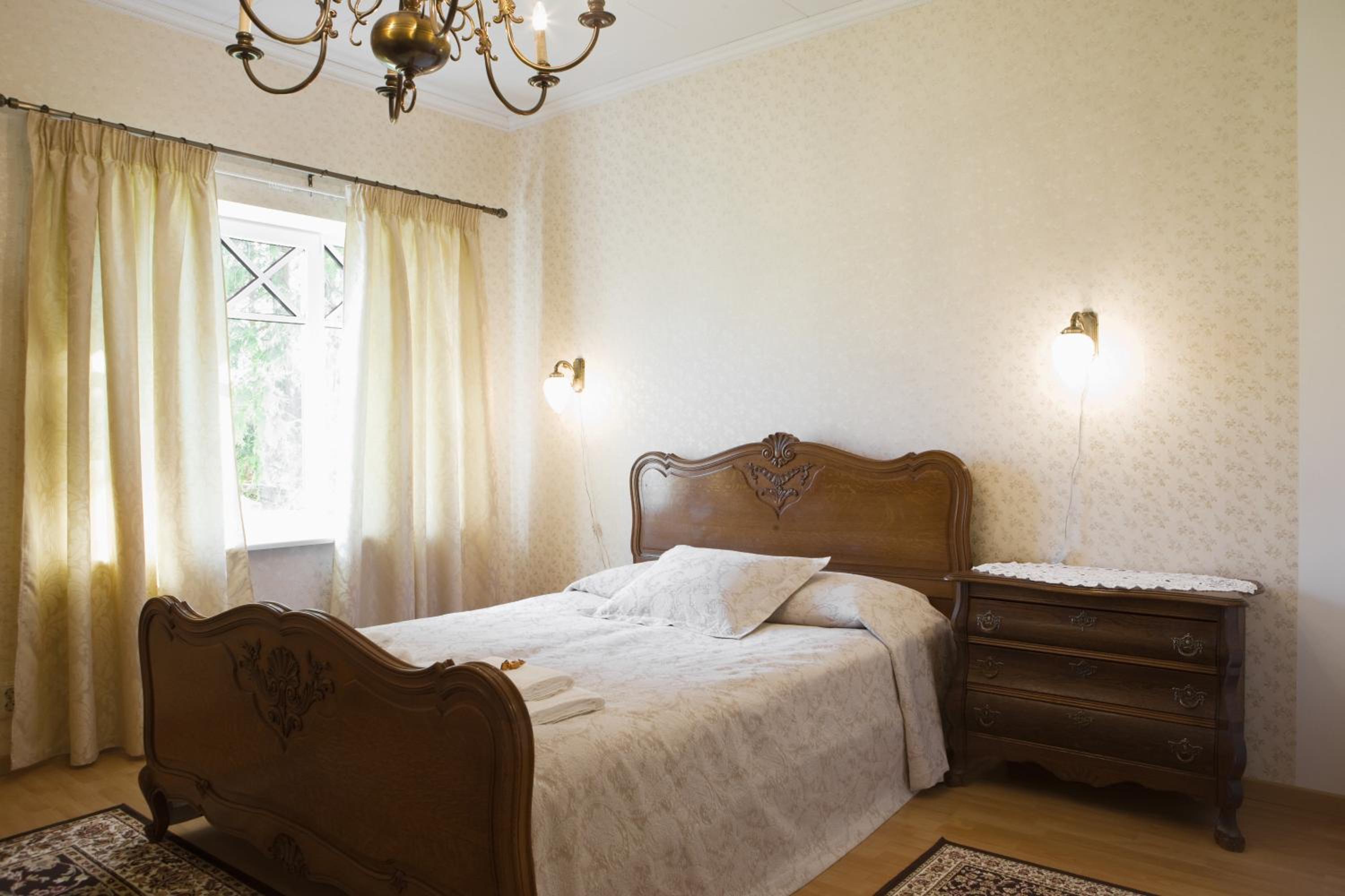 Deluxe Double Room - Photo 18
