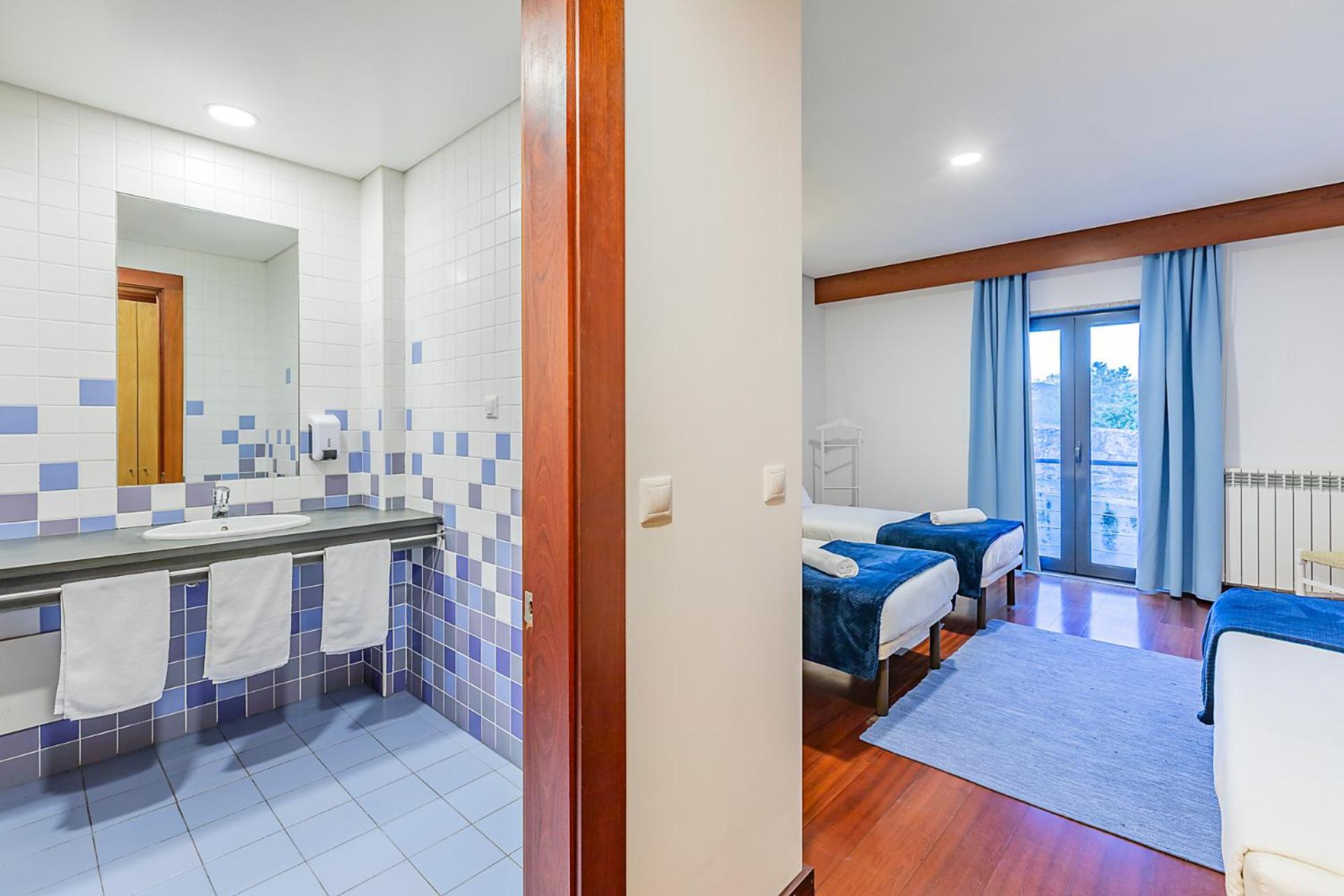 Triple Room with Bathroom photo 2
