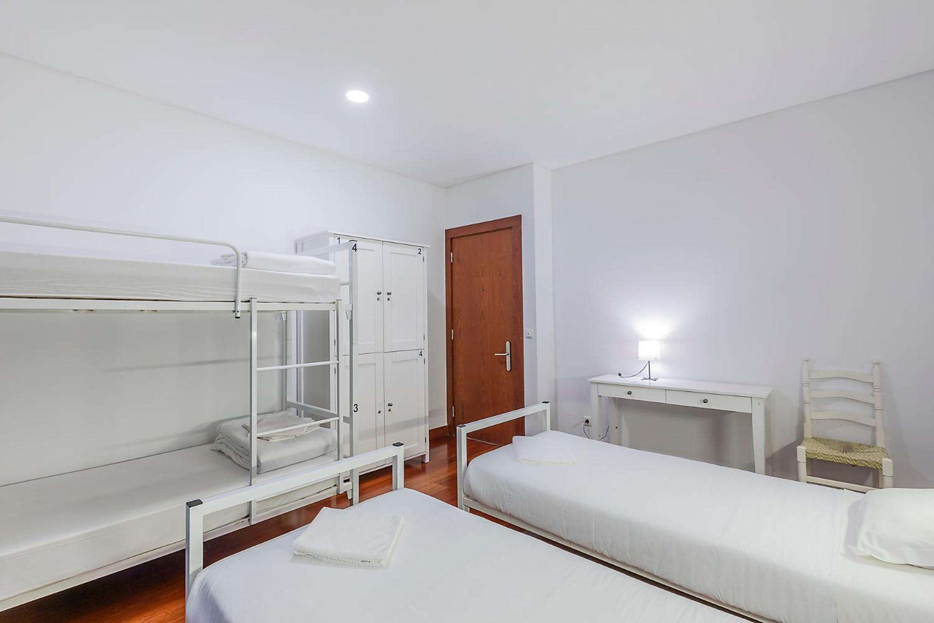 Quadruple Room with Bathroom photo 2