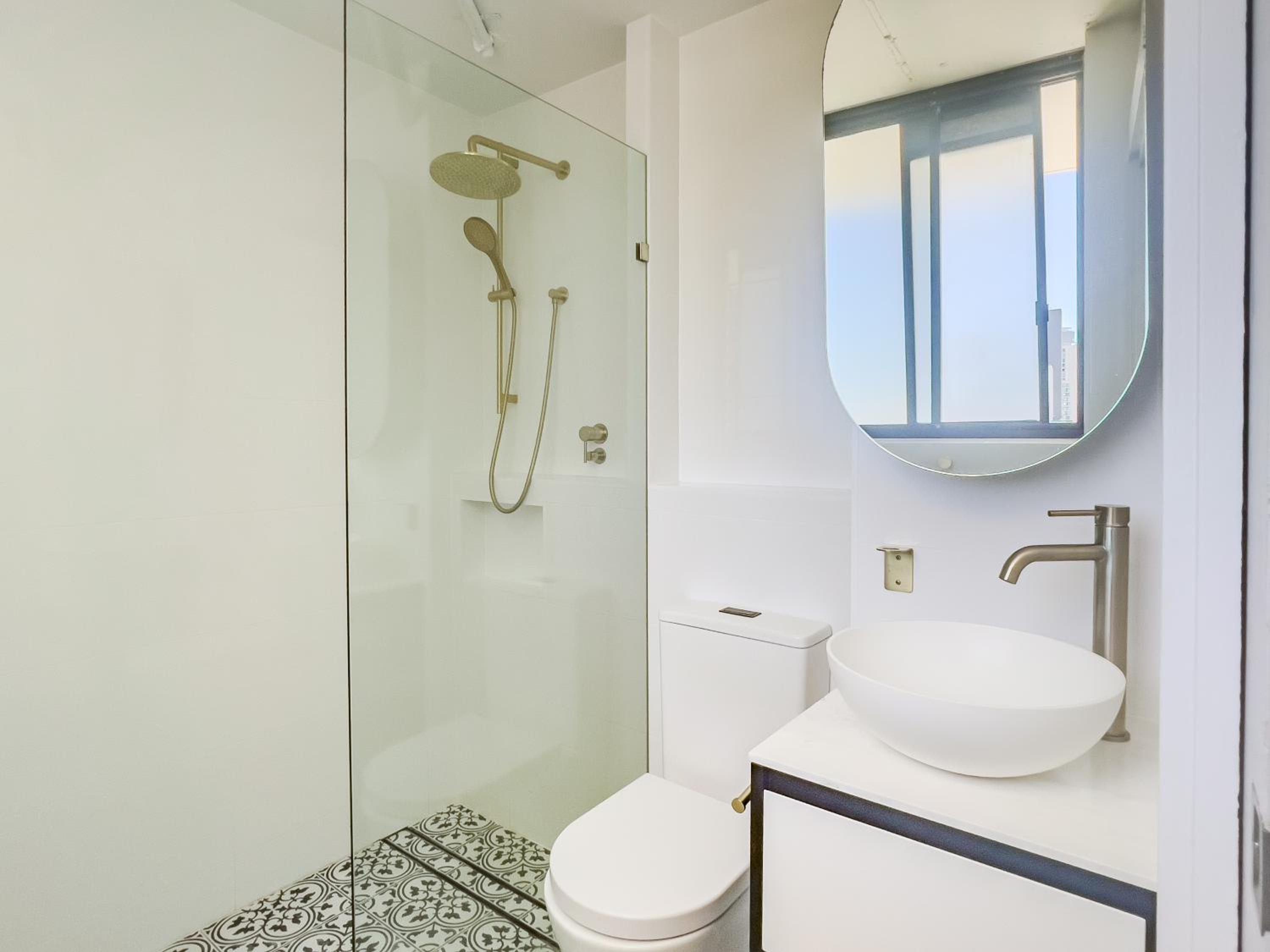 Two-Bedroom Apartment with Ocean View Standard Higher Floor photo 3