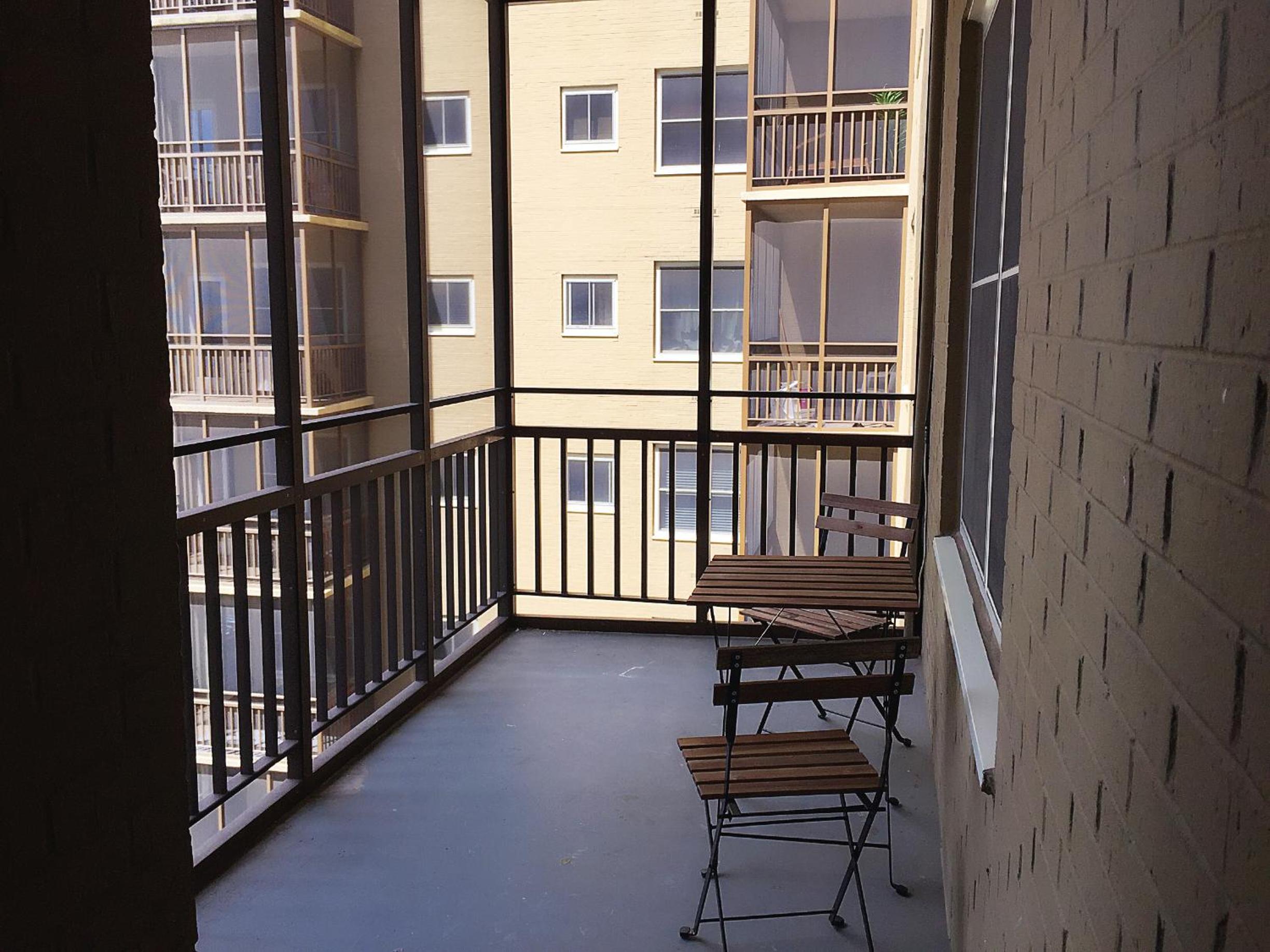One-Bedroom Apartment - Photo 7