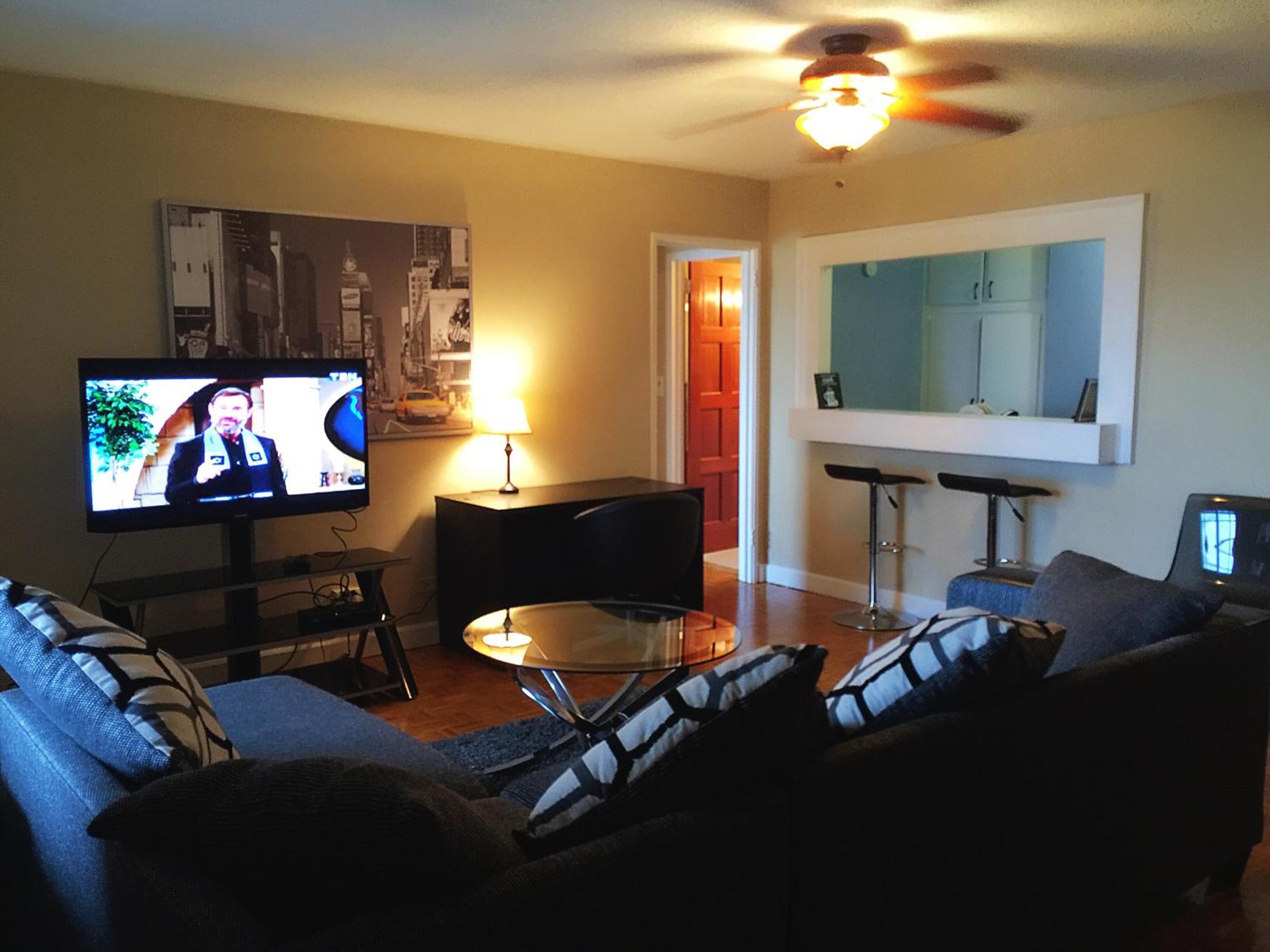 One-Bedroom Apartment - Photo 9