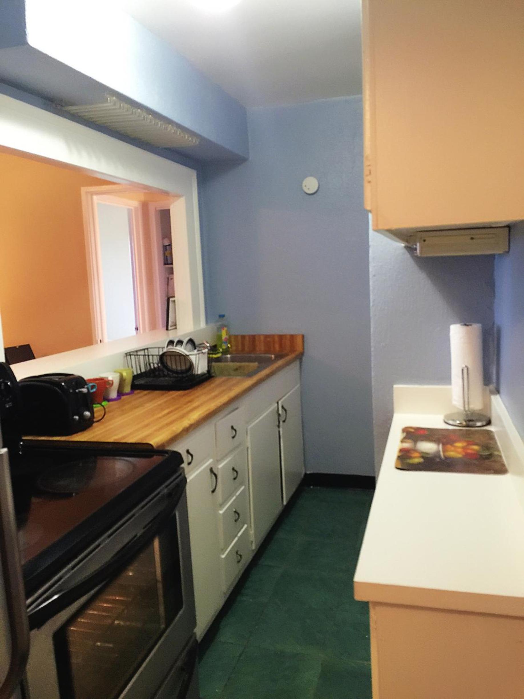One-Bedroom Apartment - Photo 4