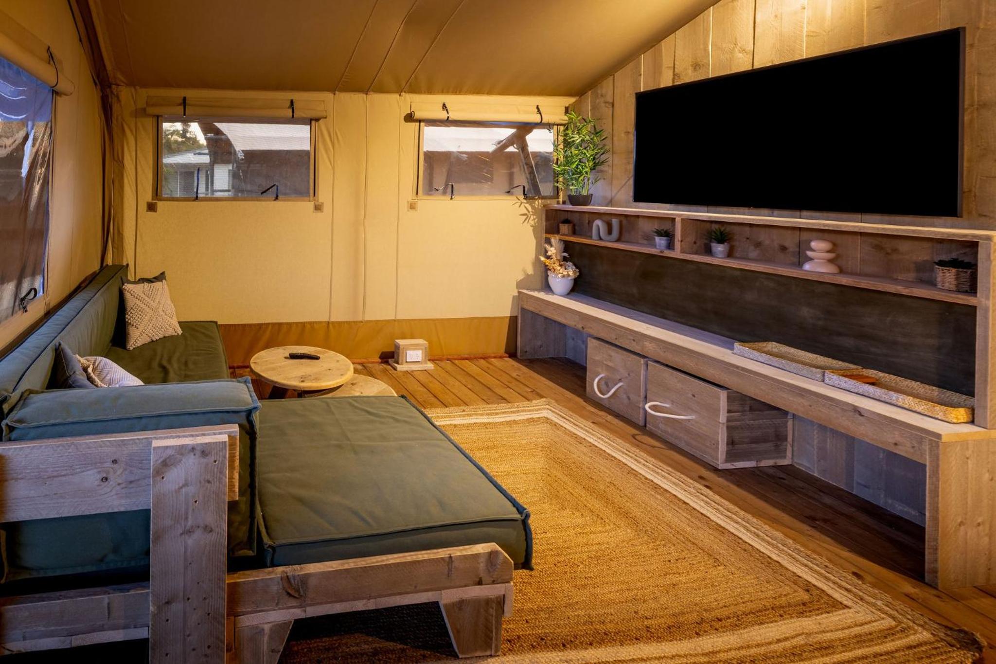 Safari Retreat photo 3
